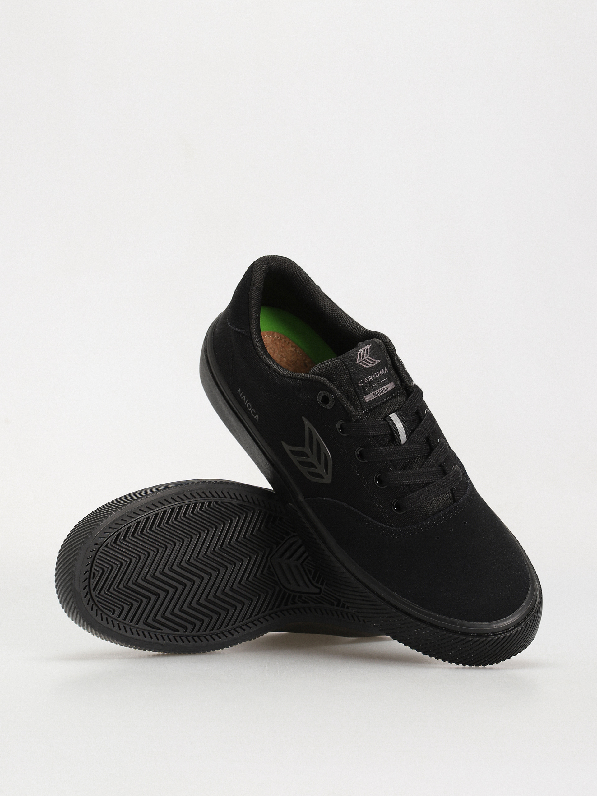 Pantofi Cariuma Naioca Pro (all black/ash grey)
