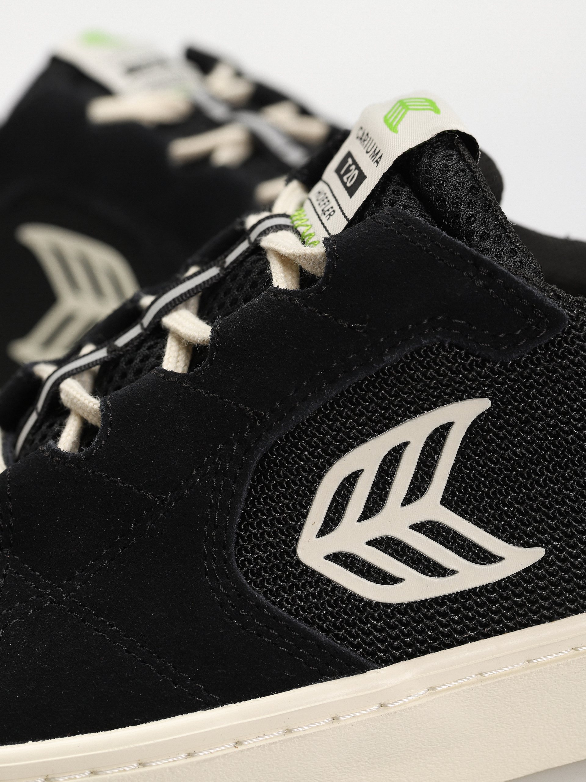 Pantofi Cariuma T20 Pro (black/ivory)