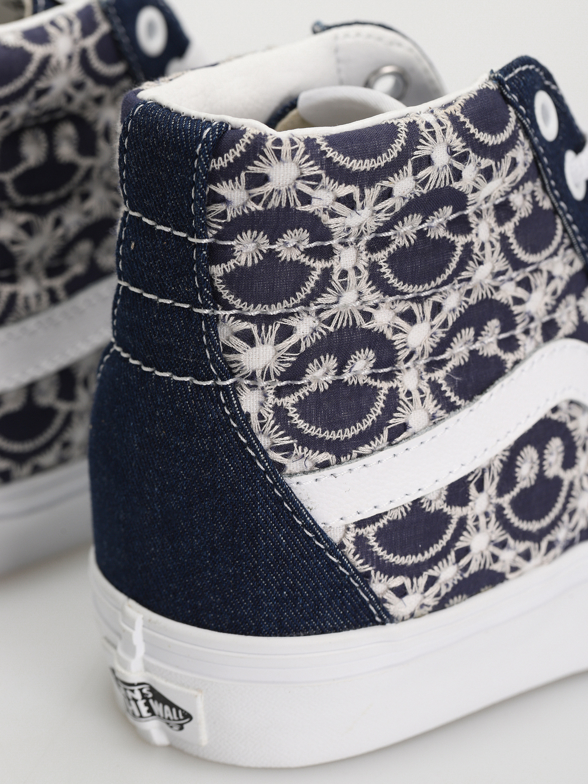 Pantofi Vans Sk8 Hi (joyful denim navy)