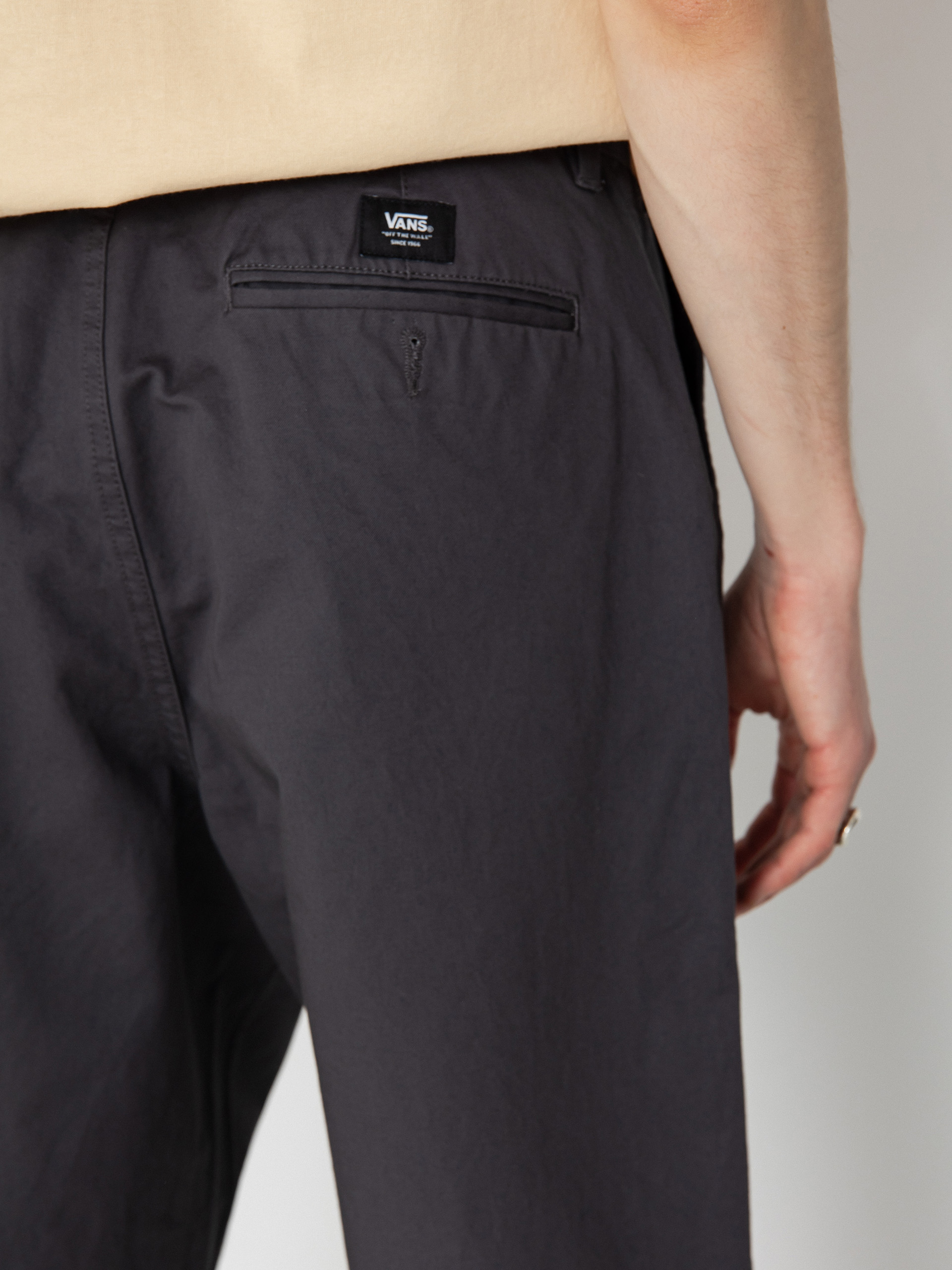 Pantaloni Vans Authentic Chino Baggy (asphalt)