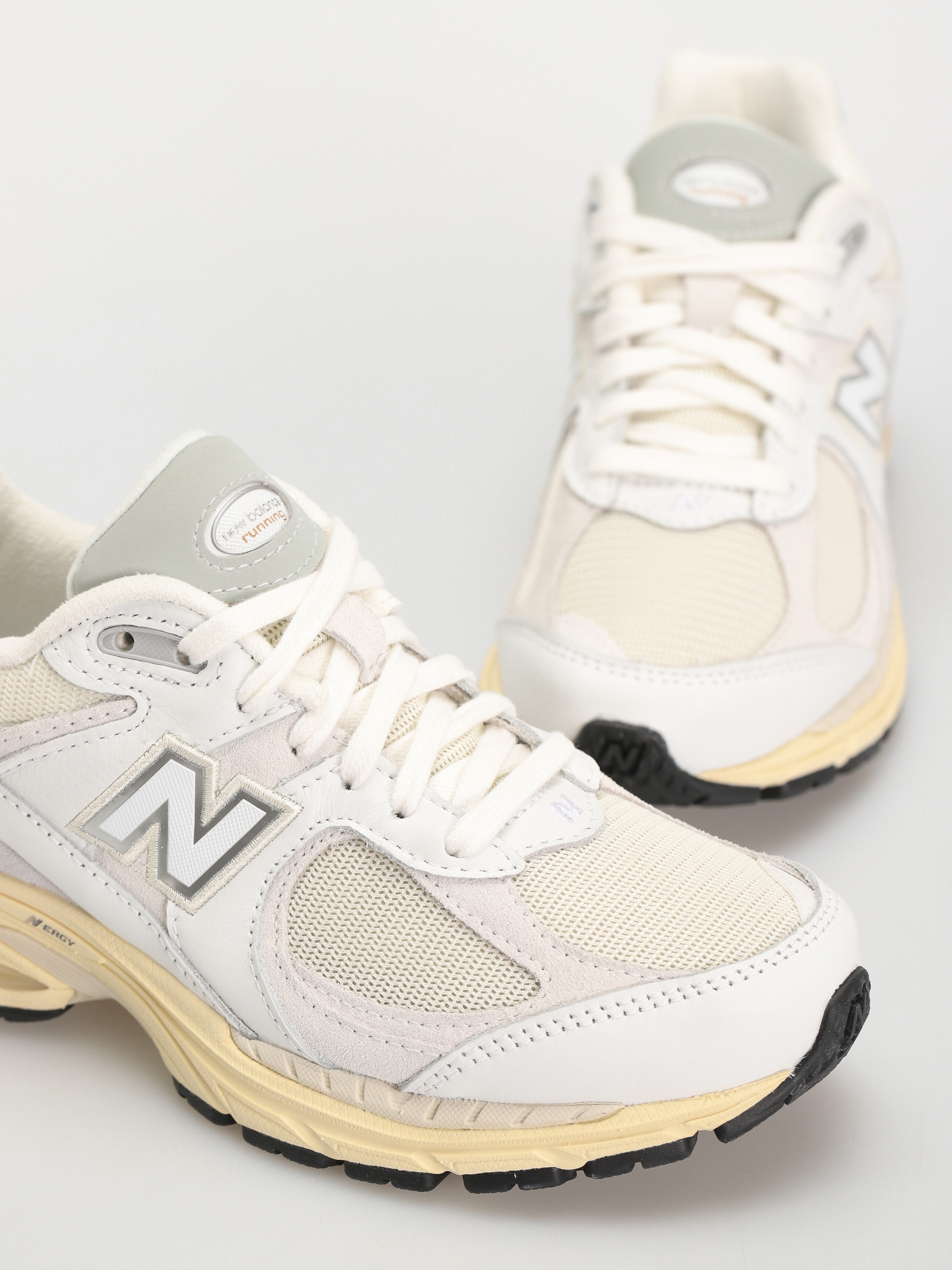 balanceartist ホワイト S Pantofi New Balance 2002 - alb, bej (white)