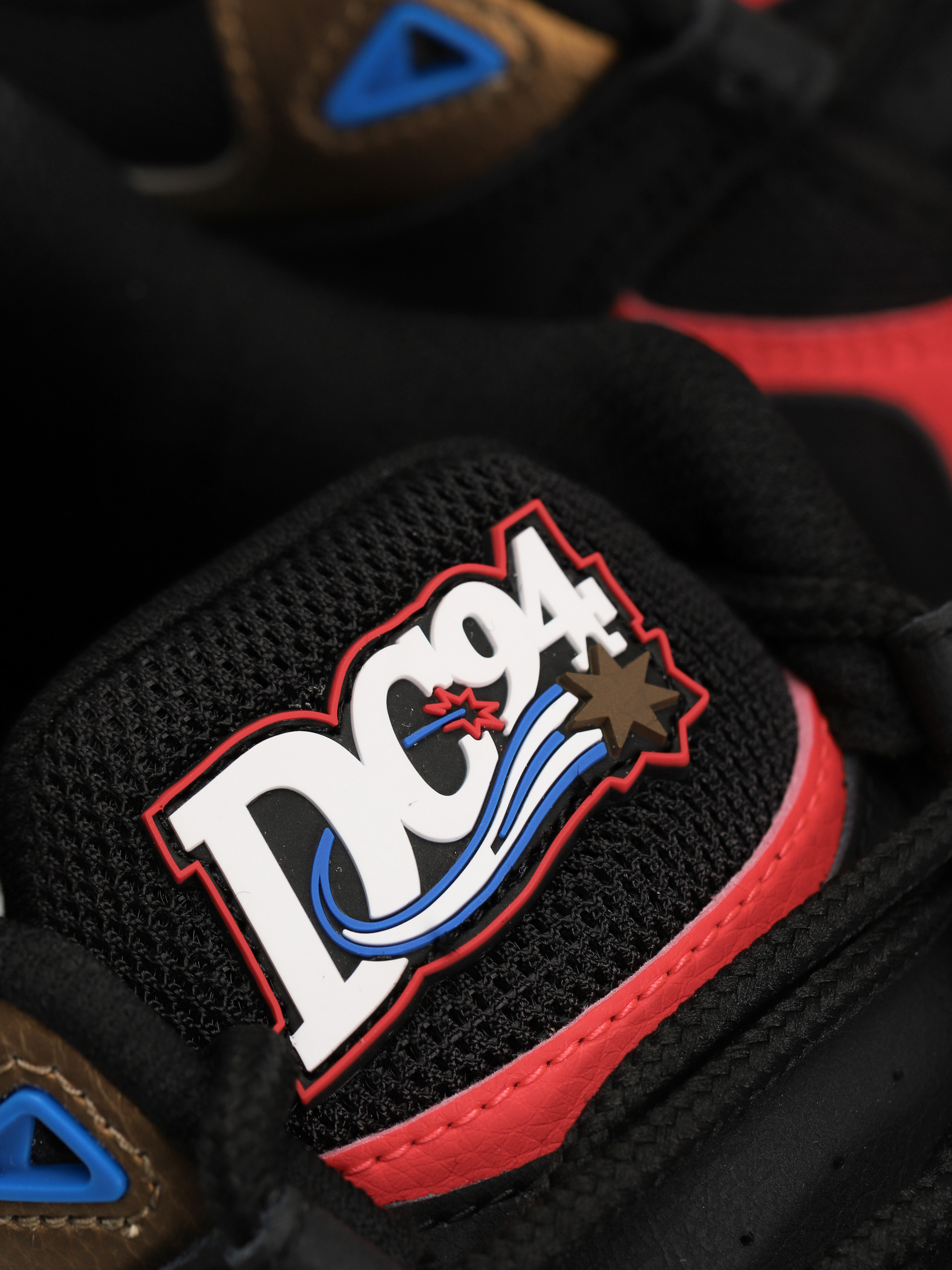 Pantofi DC Truth Og (black/red/blue)