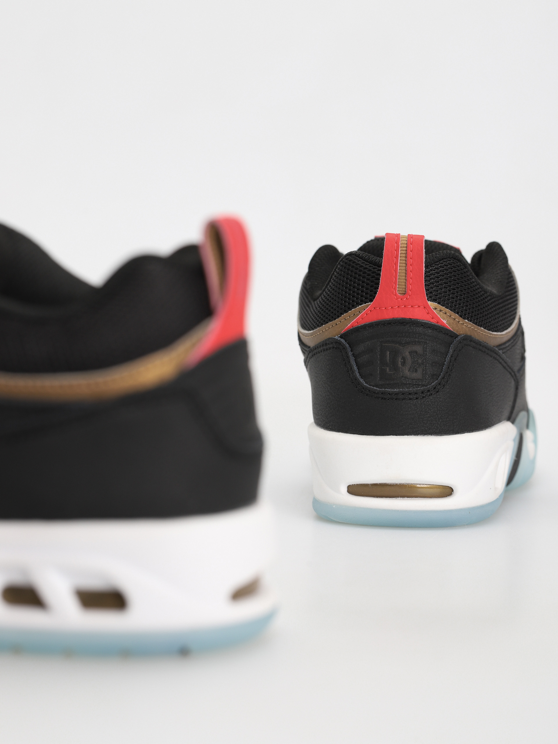 Pantofi DC Truth Og (black/red/blue)