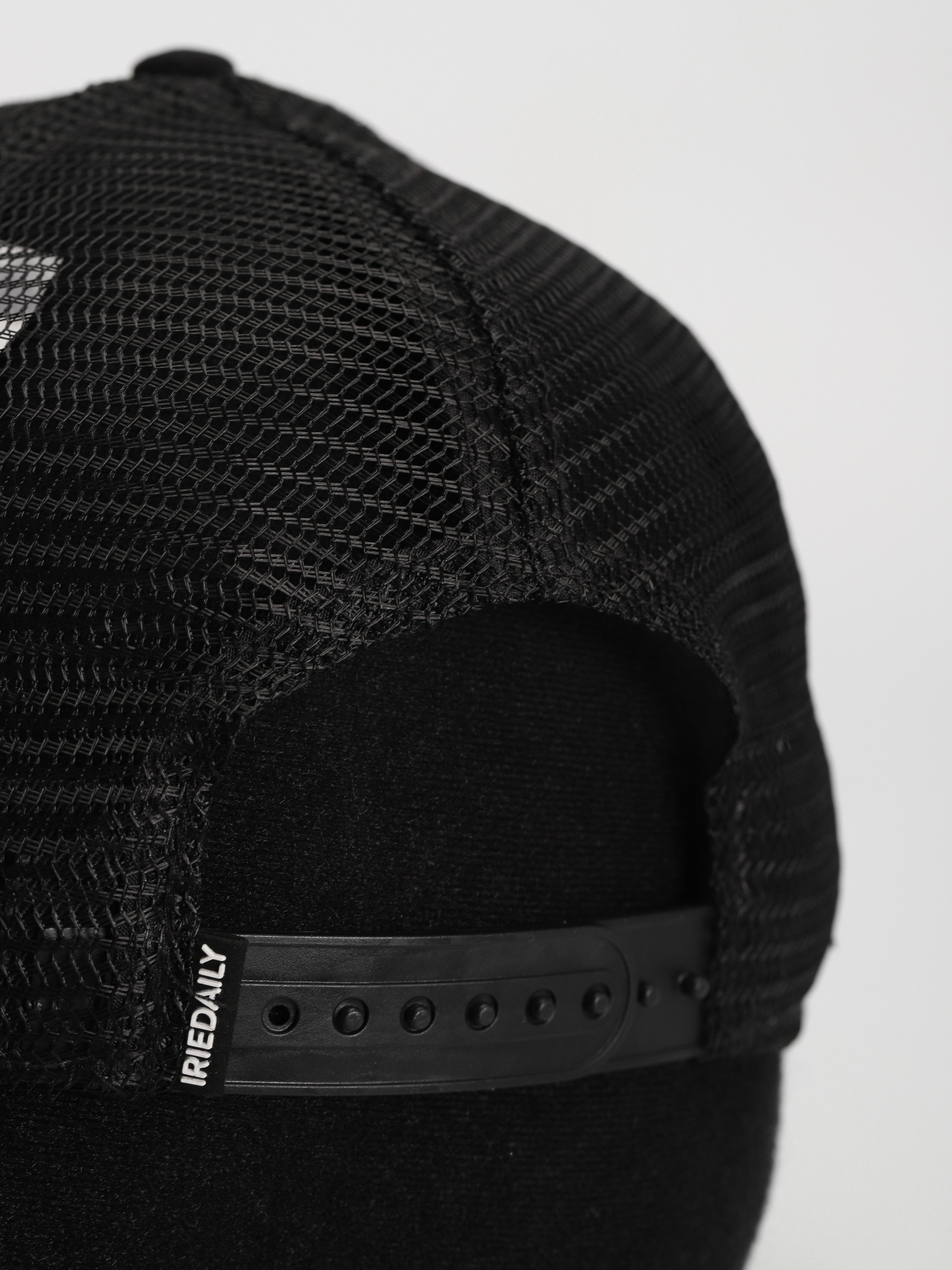 Șapcă Iriedaily Daily Flag Meshcap (uni black)