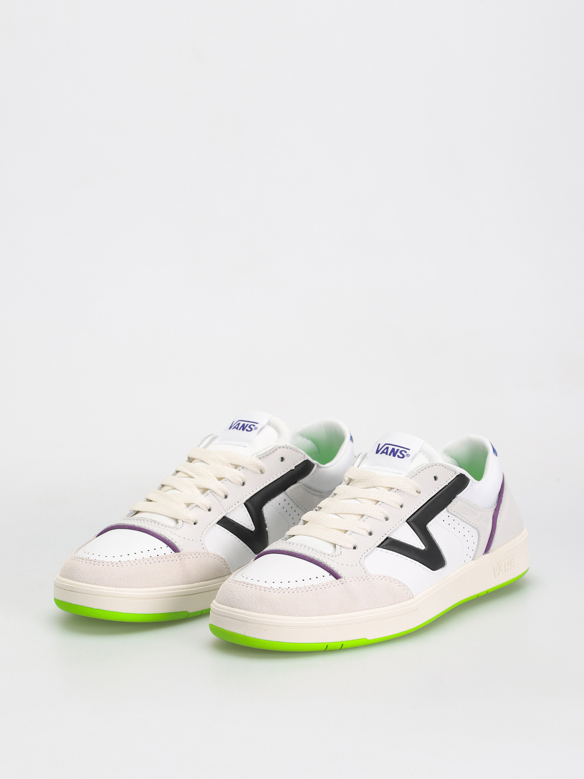 Pantofi Vans Lowland Cc Jmp R (multi sport true white/multi)