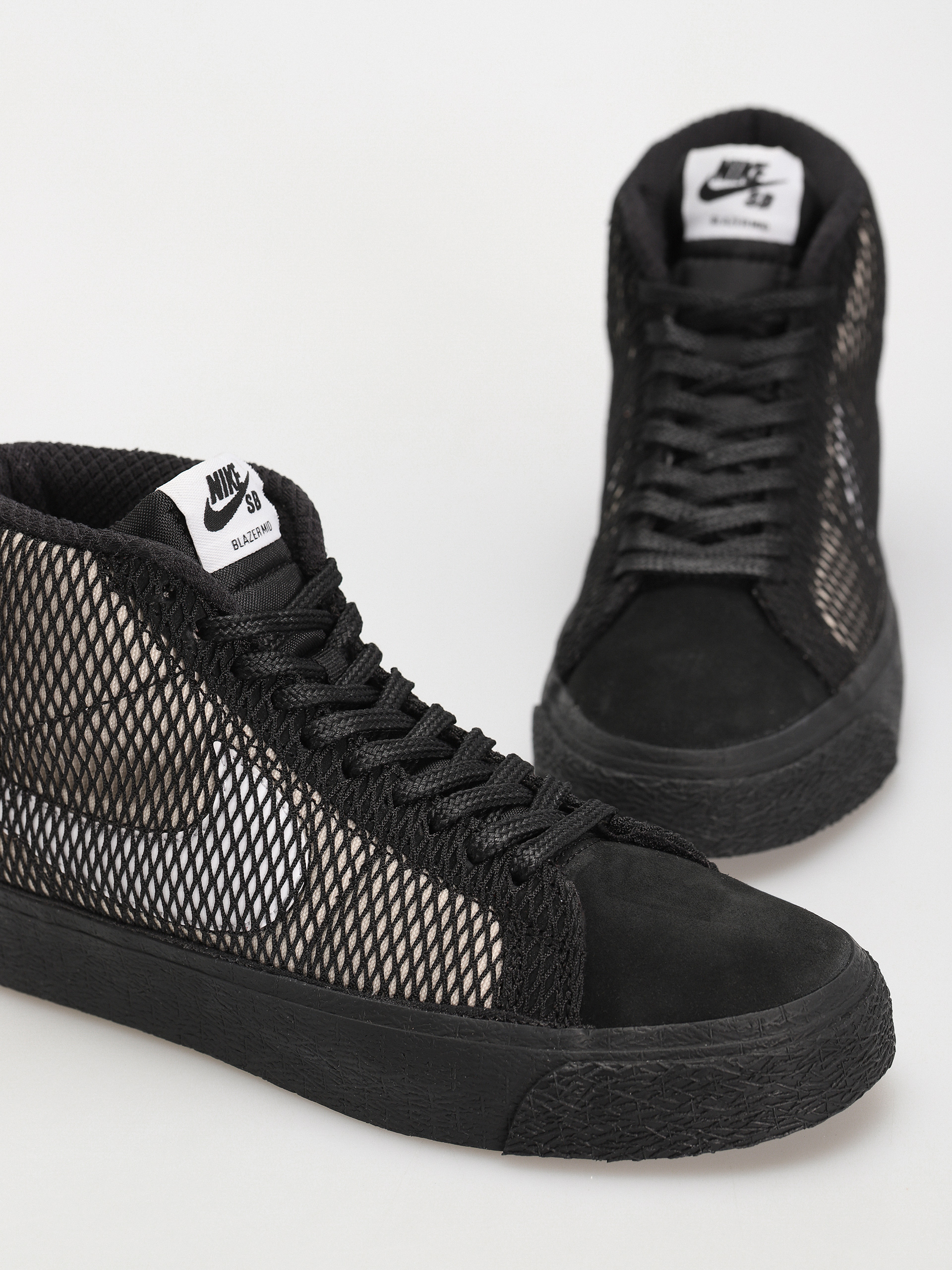 Pantofi Nike SB Zoom Blazer Mid Premium (white/black white black)