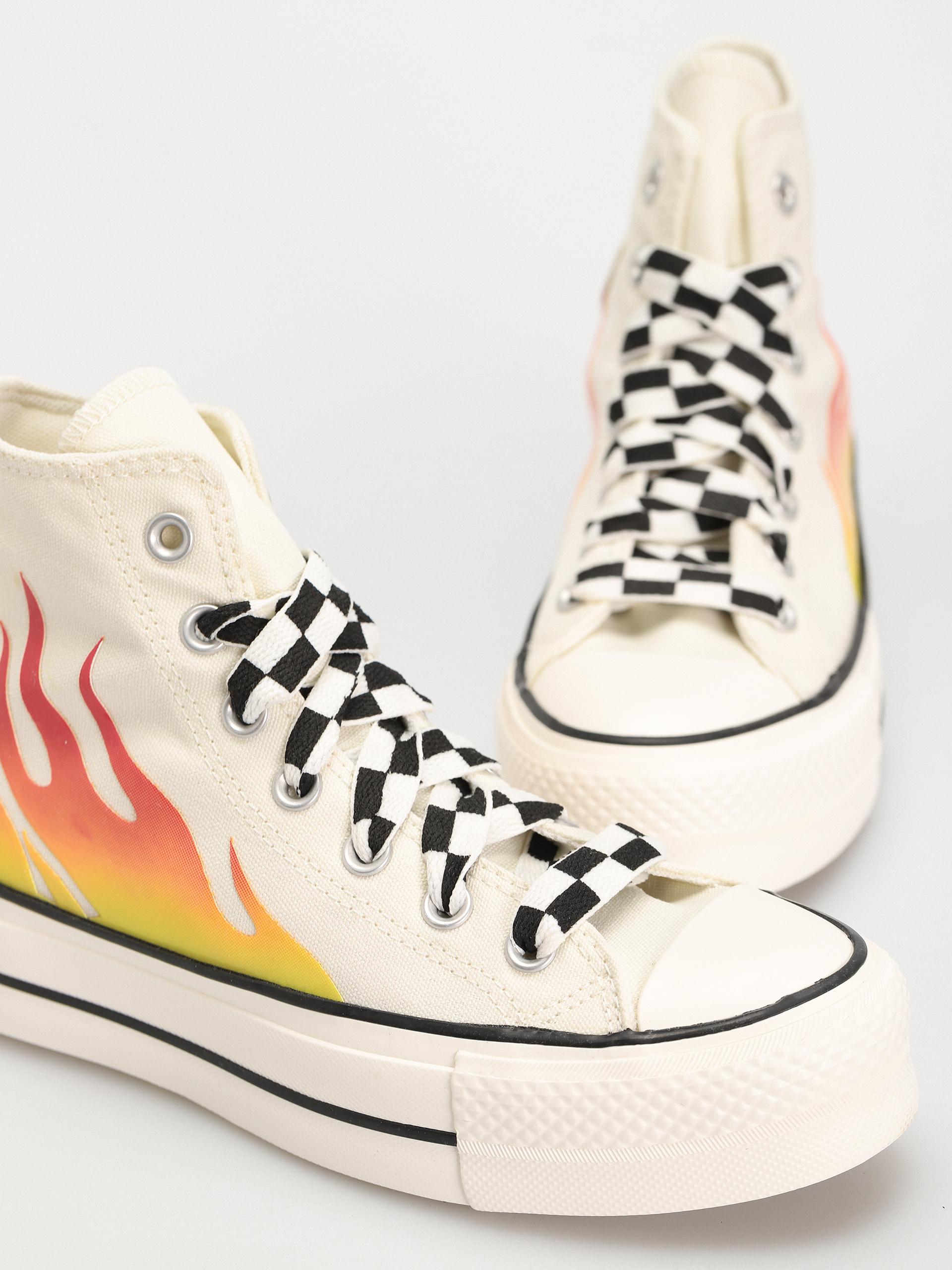 Teniși Converse Chuck Taylor All Star Lift Hi Wmn (flames/off white)