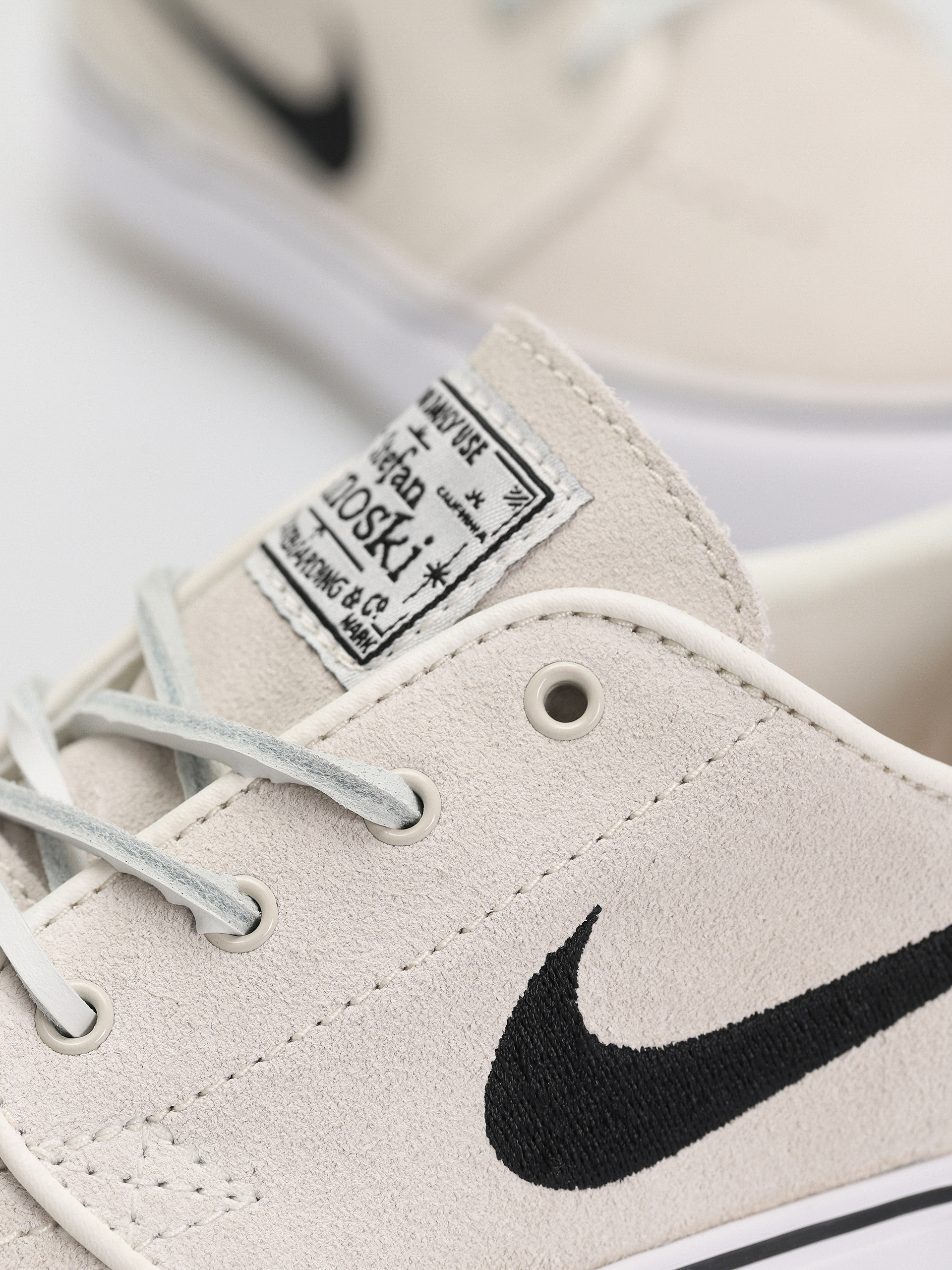 Pantofi Nike SB Zoom Janoski Og+ (summit white/black summit white white)