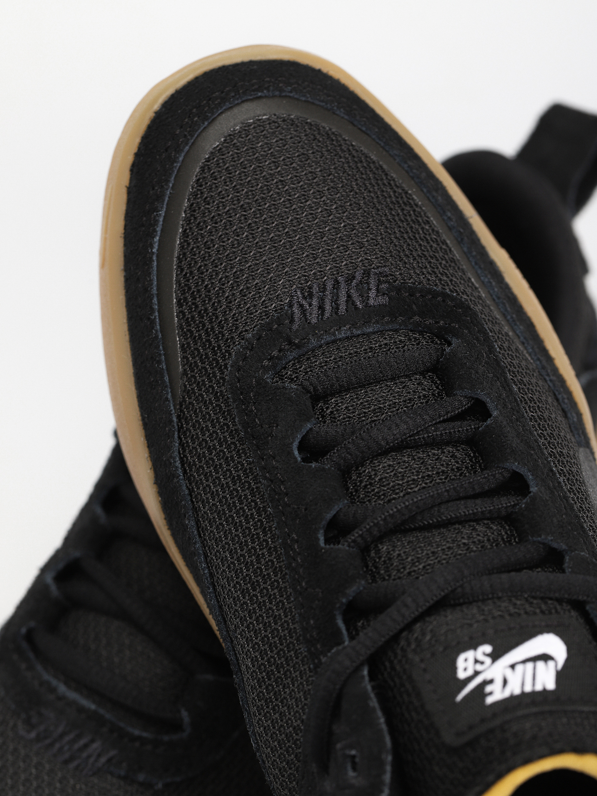 Pantofi Nike SB Day One JR (black/black gum light brown white)