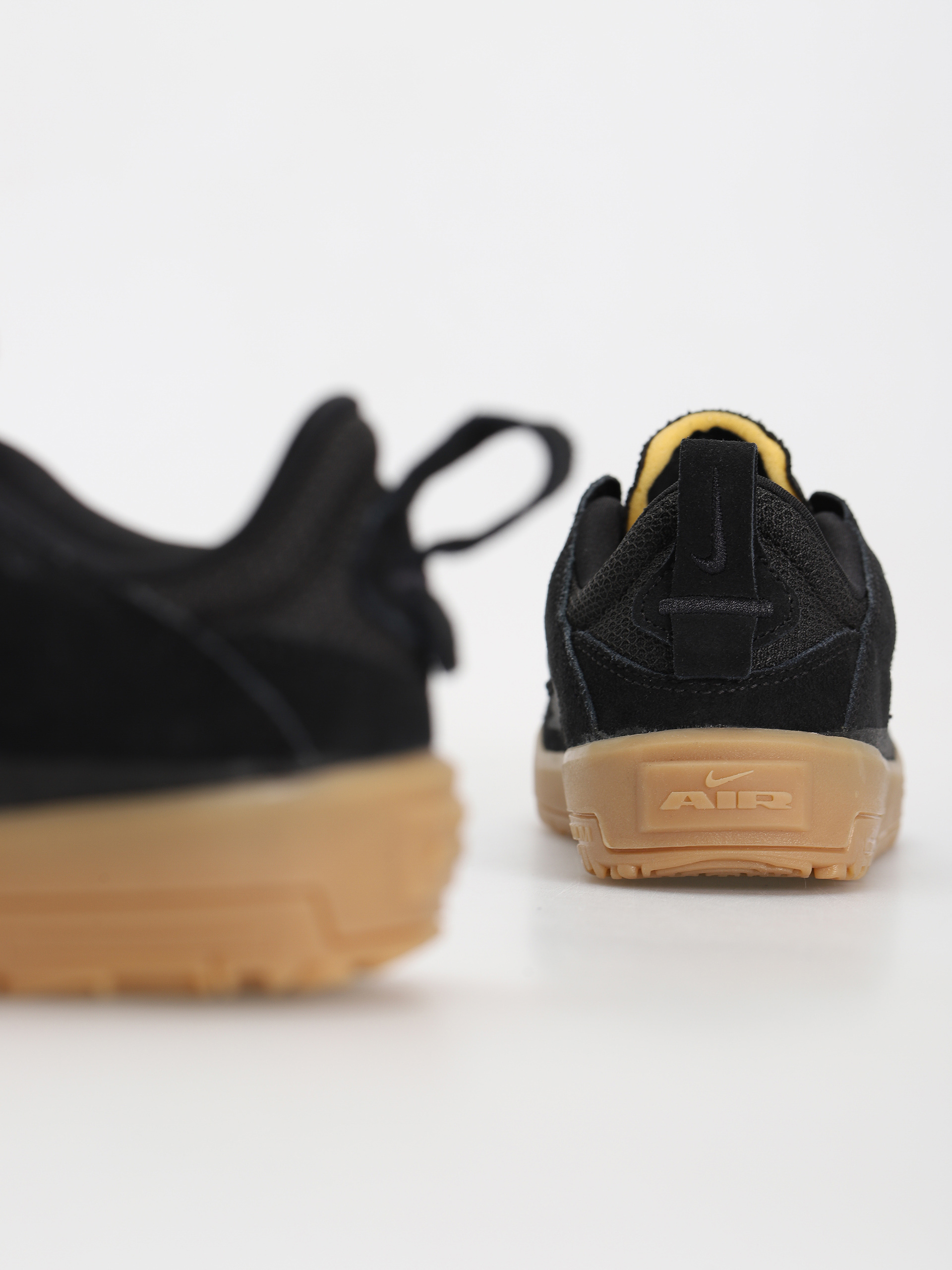 Pantofi Nike SB Day One JR (black/black gum light brown white)