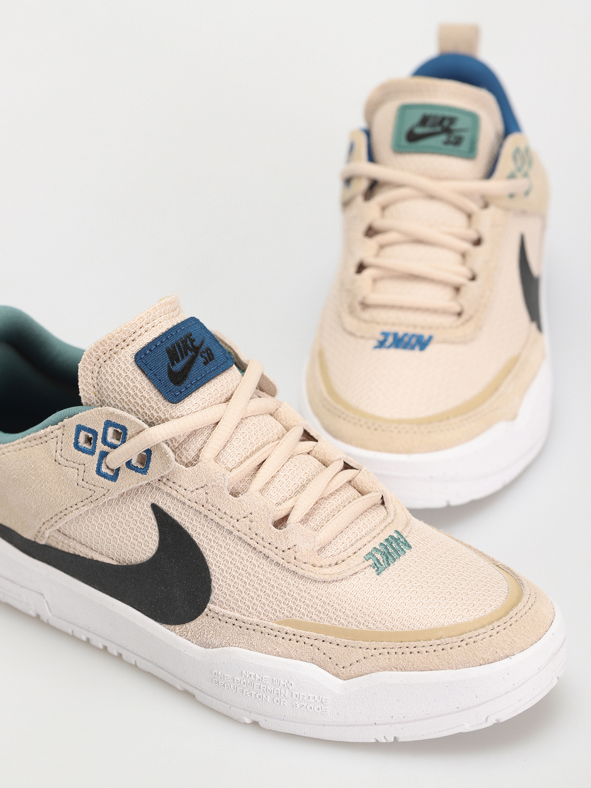 Pantofi Nike SB Day One JR (sanddrift/black court blue bicoastal)