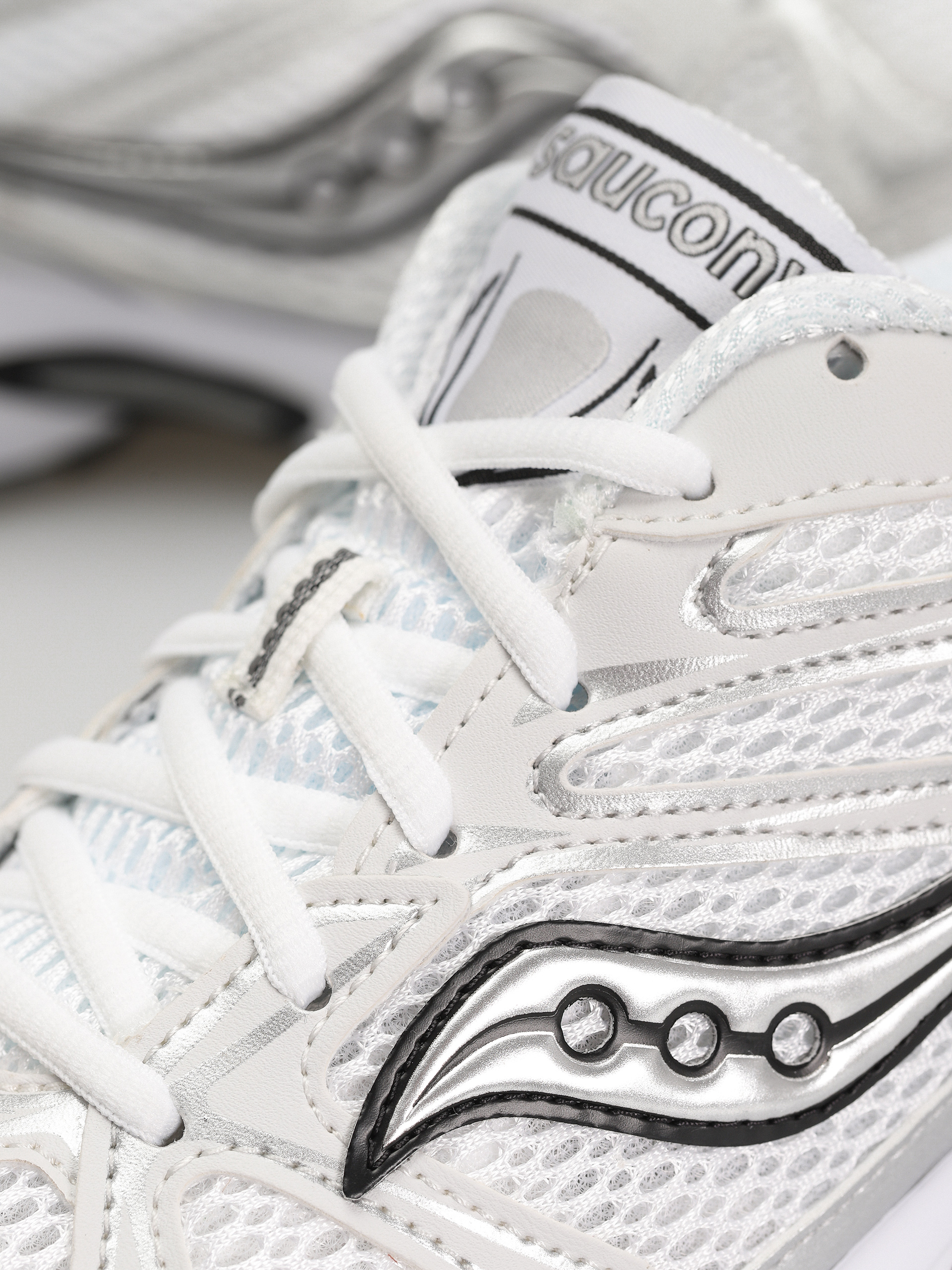 Pantofi Saucony Grid Ride Millennium (white/silver)