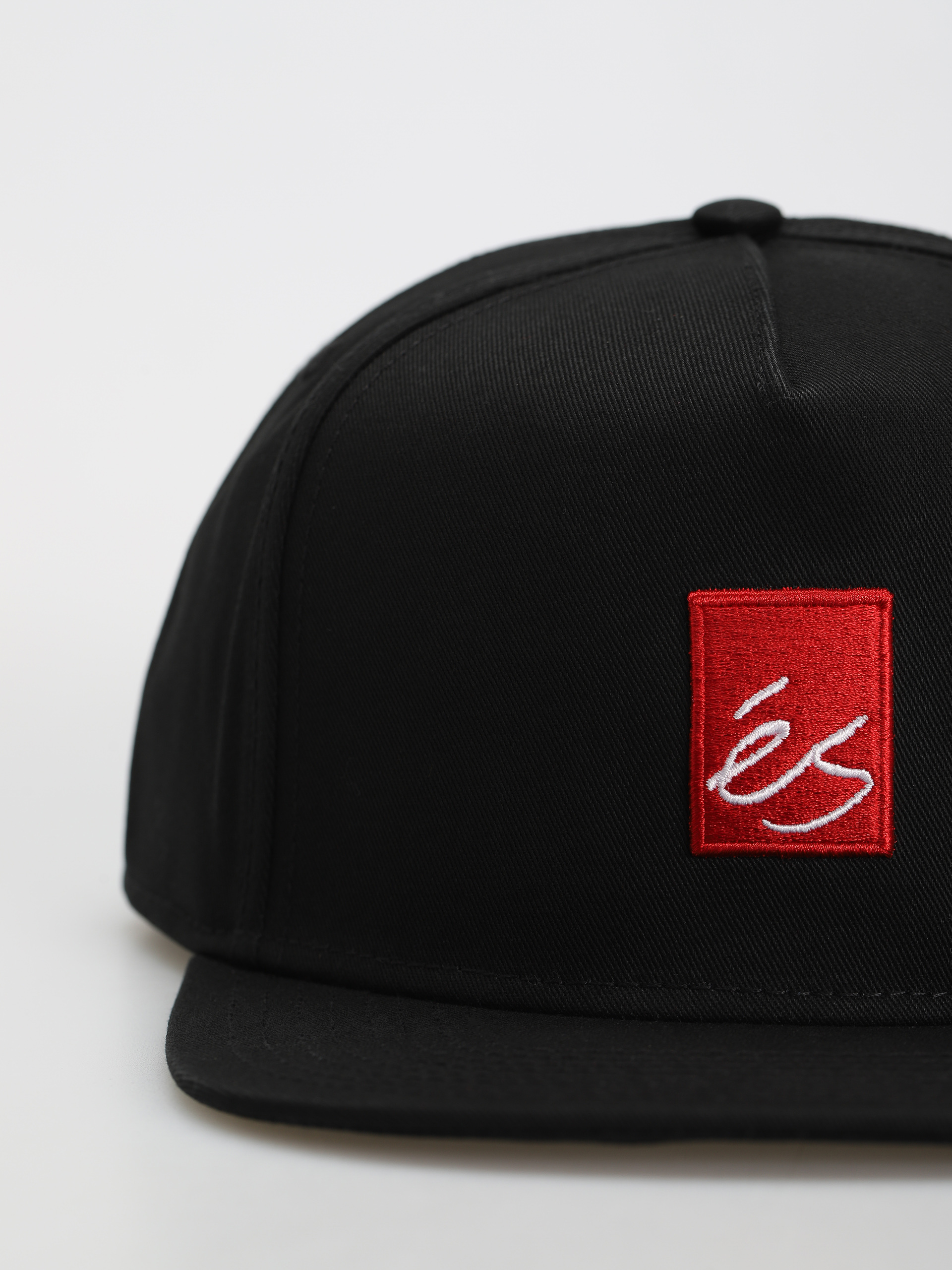 Șapcă eS Main Block Snapback ZD (black/red)