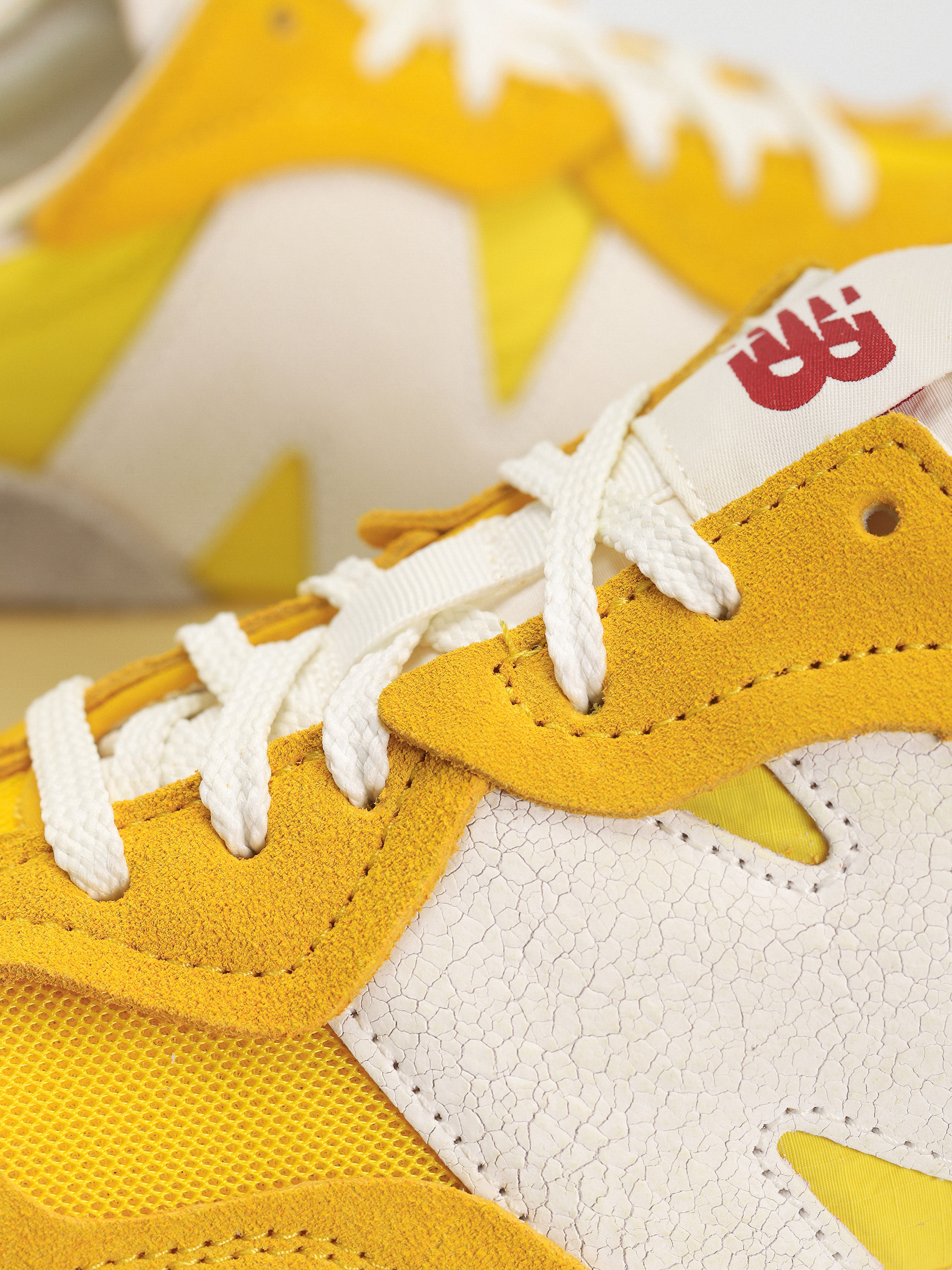 Pantofi New Balance 327 - galben (ginger lemon)