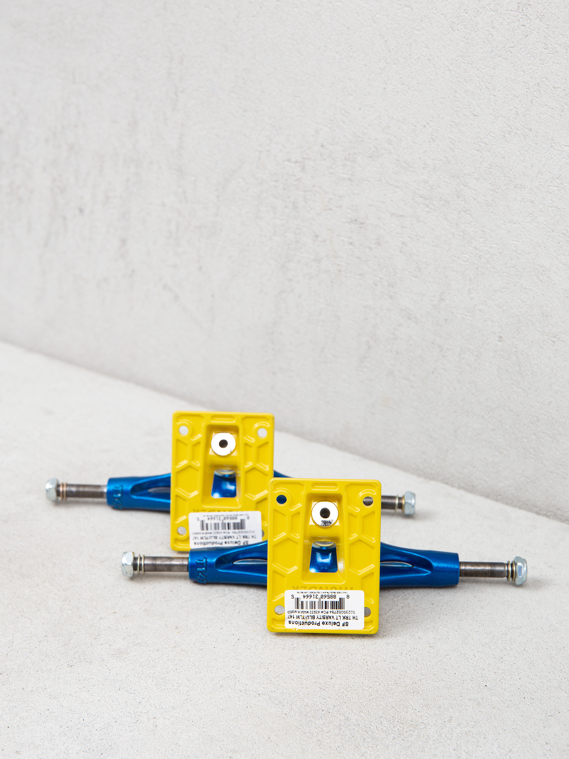 Axe Thunder Varsity Lights (blue/yellow)