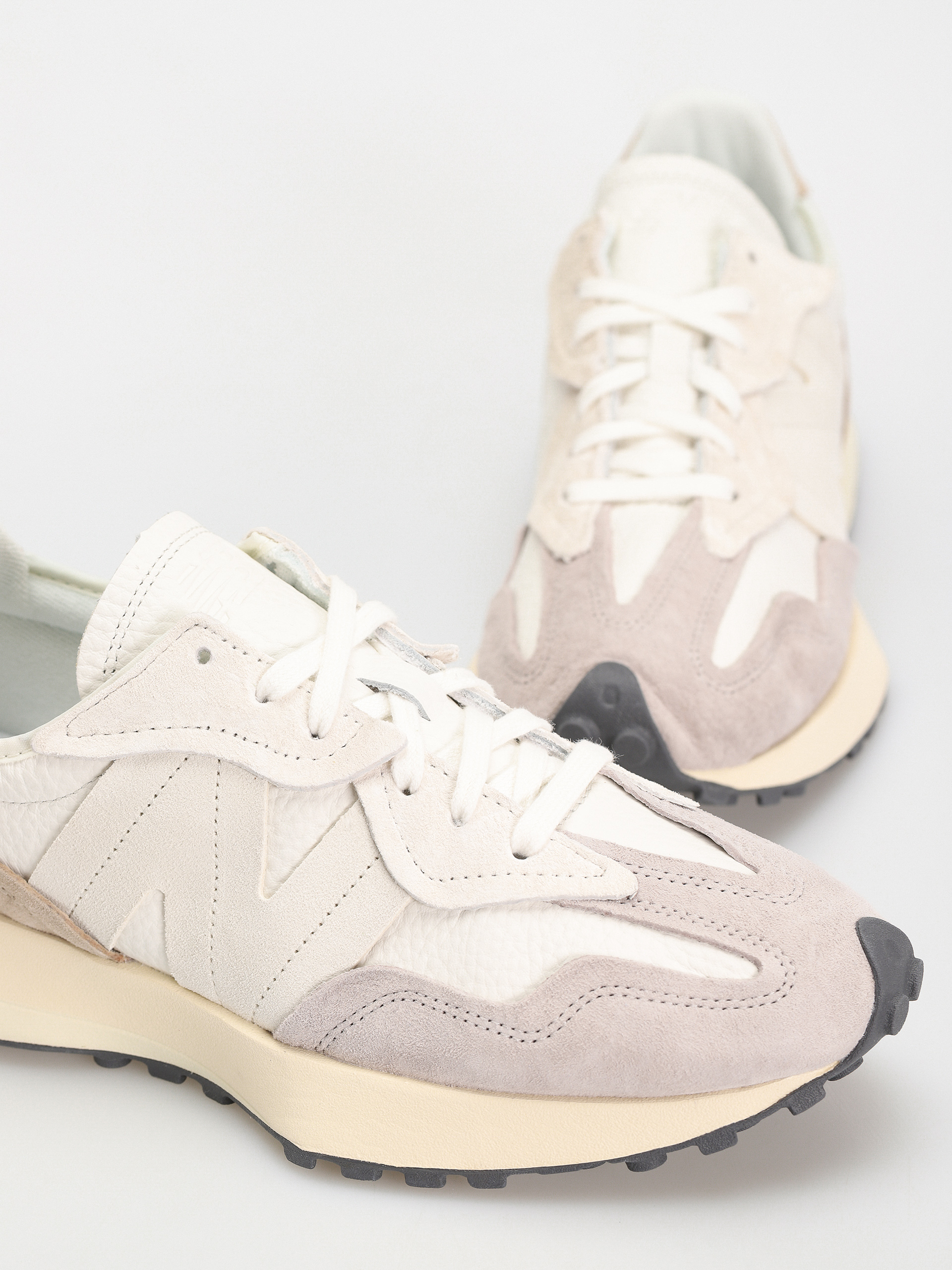 Pantofi New Balance 327 (sea salt brown)