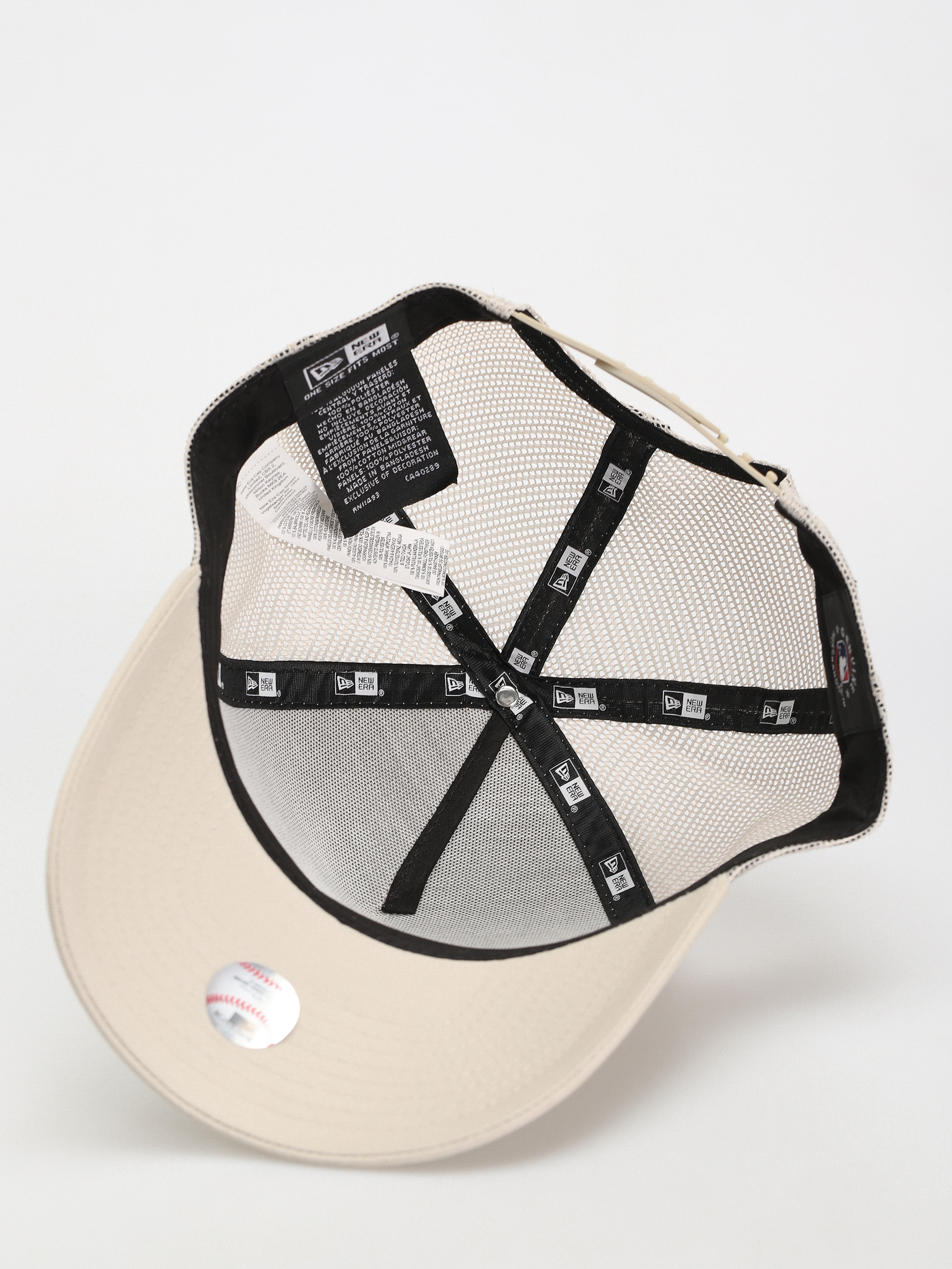 Șapcă New Era League Essential Trucker New York Yankees (beige)