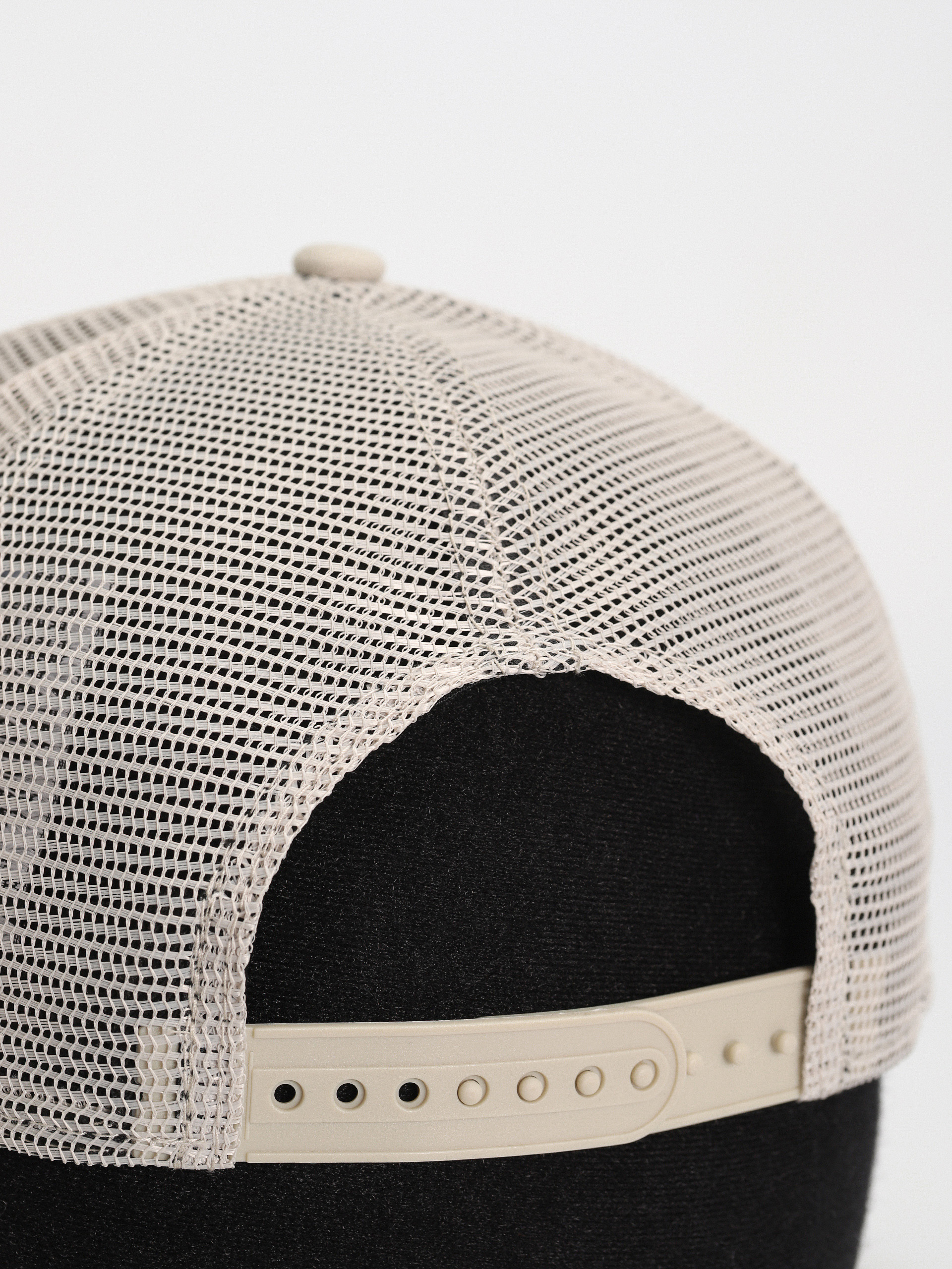 Șapcă New Era League Essential Trucker New York Yankees (beige)