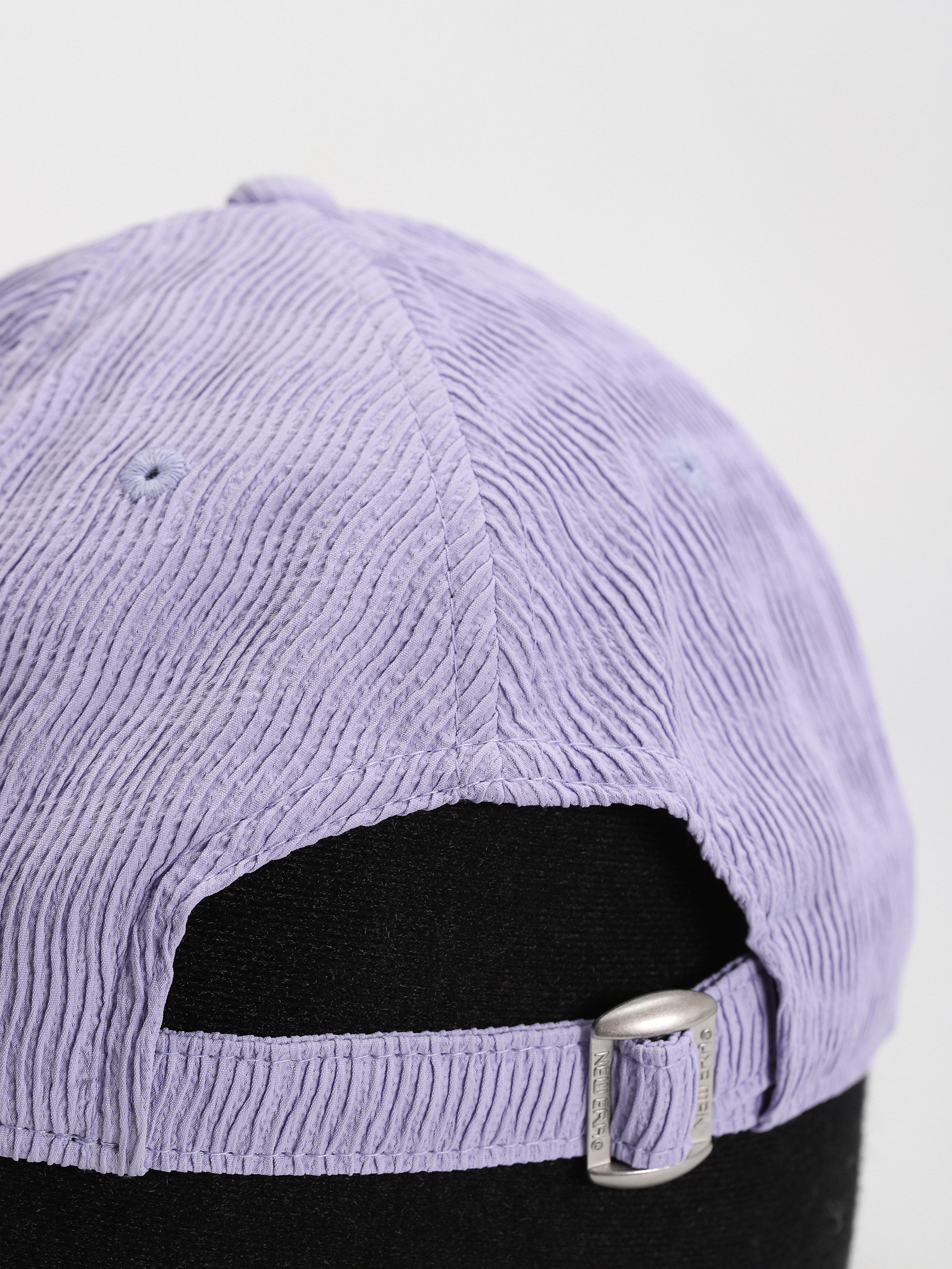 Șapcă New Era Ruching 9Forty New York Yankees Wmn (purple/lavender)
