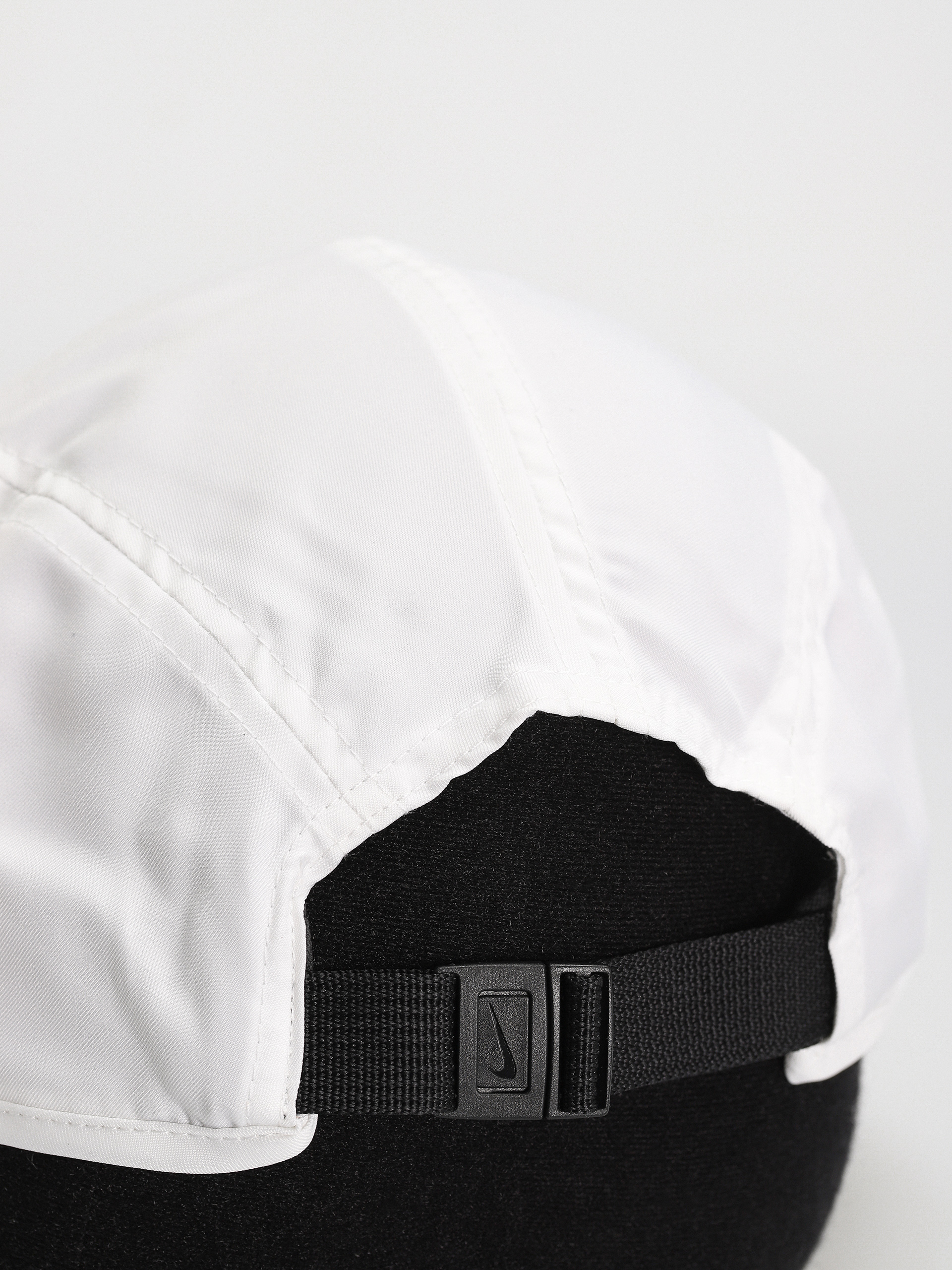 Șapcă Nike SB Dri FIT Fly (white/anthracite/black)