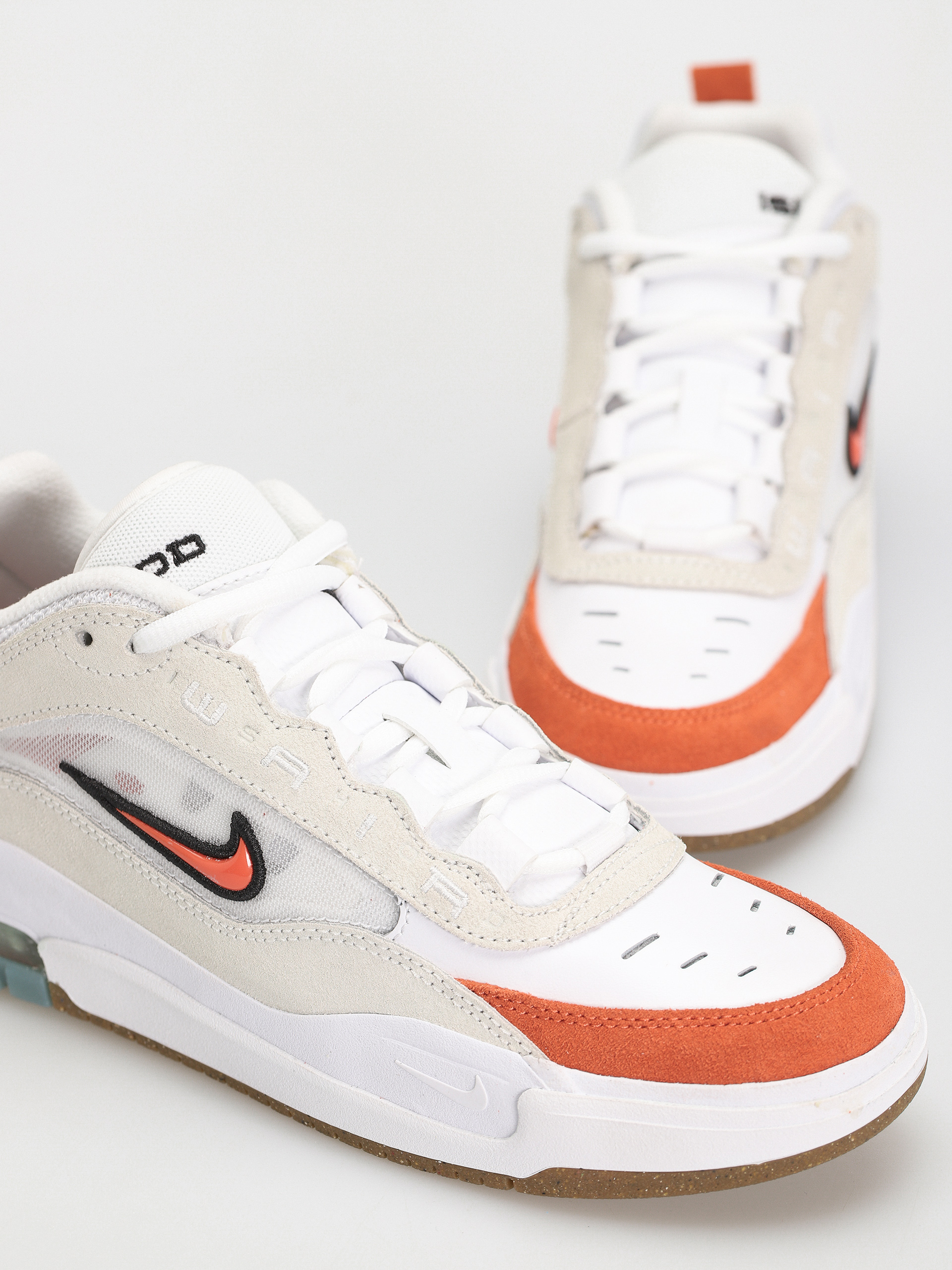 Pantofi Nike SB Ishod 2 (white/orange summit white black)