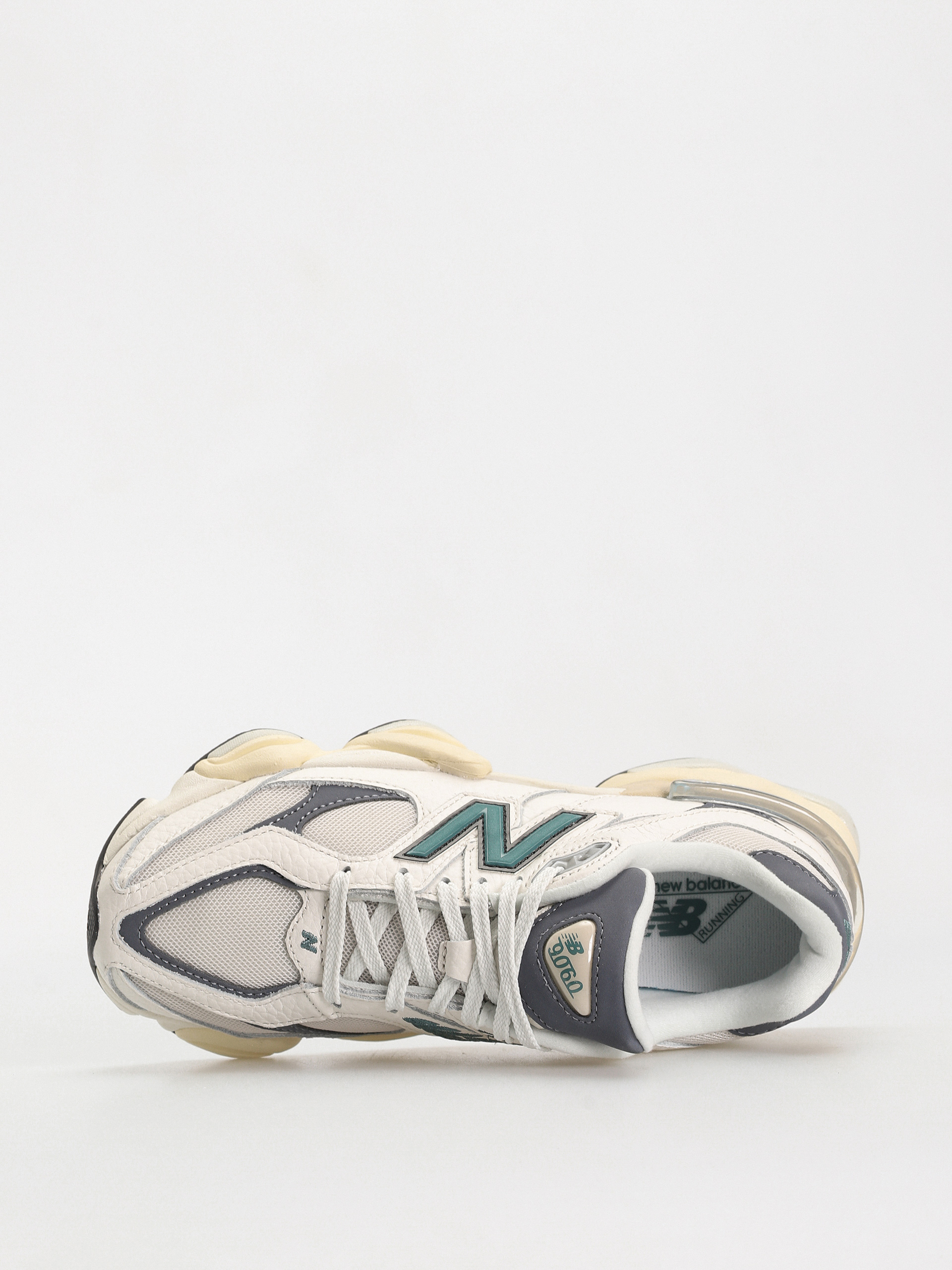 Pantofi New Balance 9060 (sea salt)