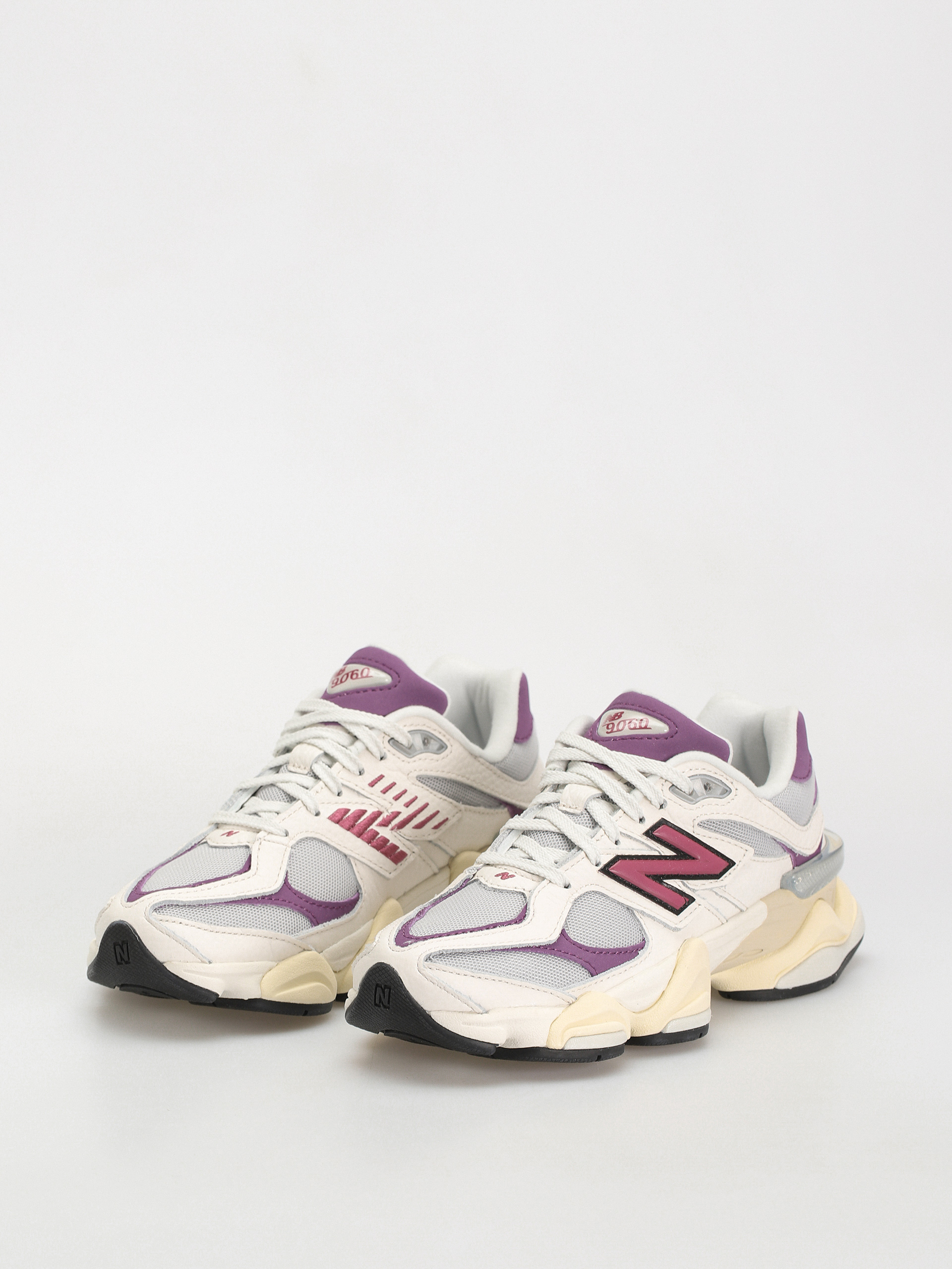 Pantofi New Balance 9060 (sea salt purple)