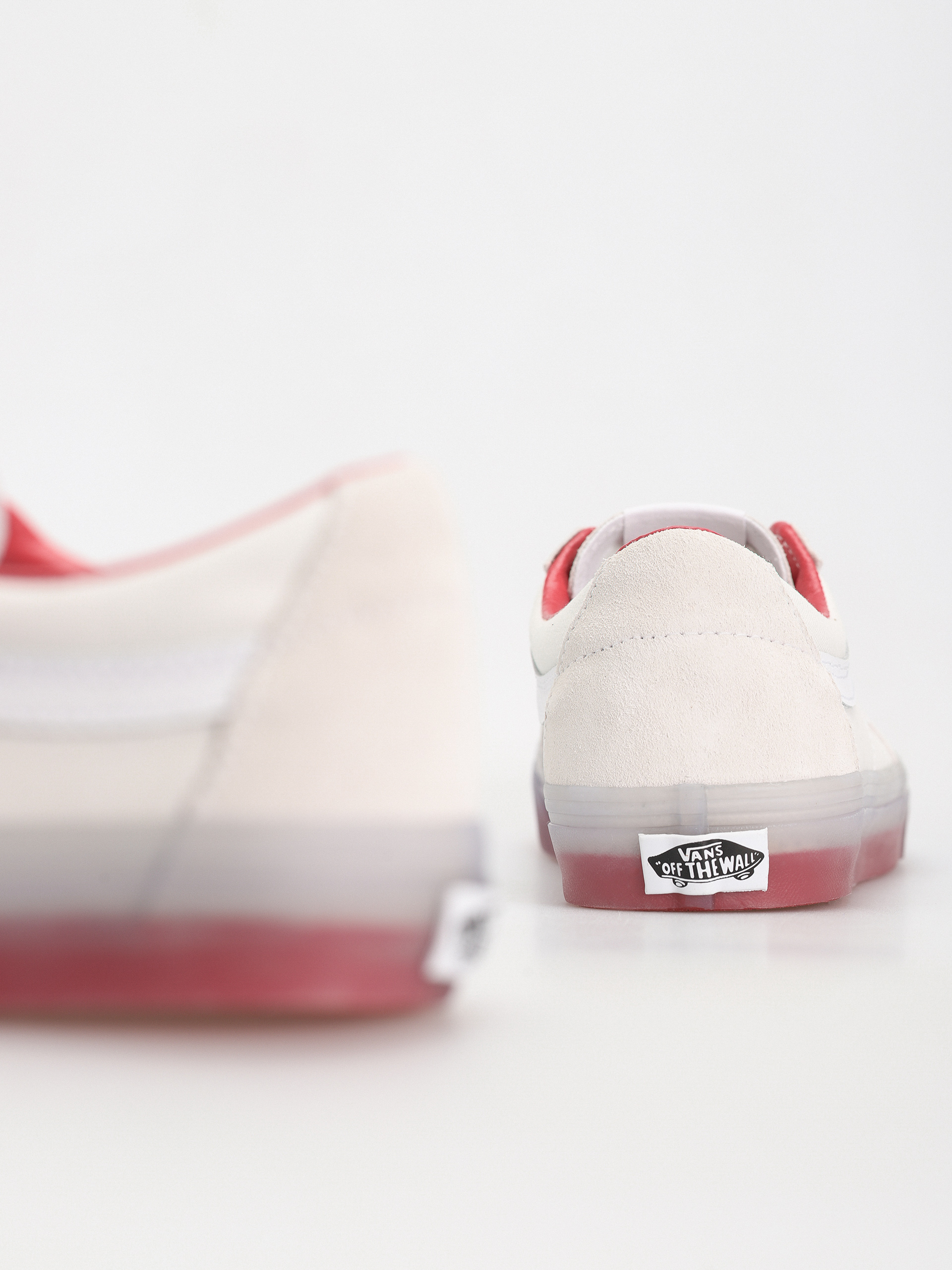Pantofi Vans Sk8 Low (translucent sidewall white/red)