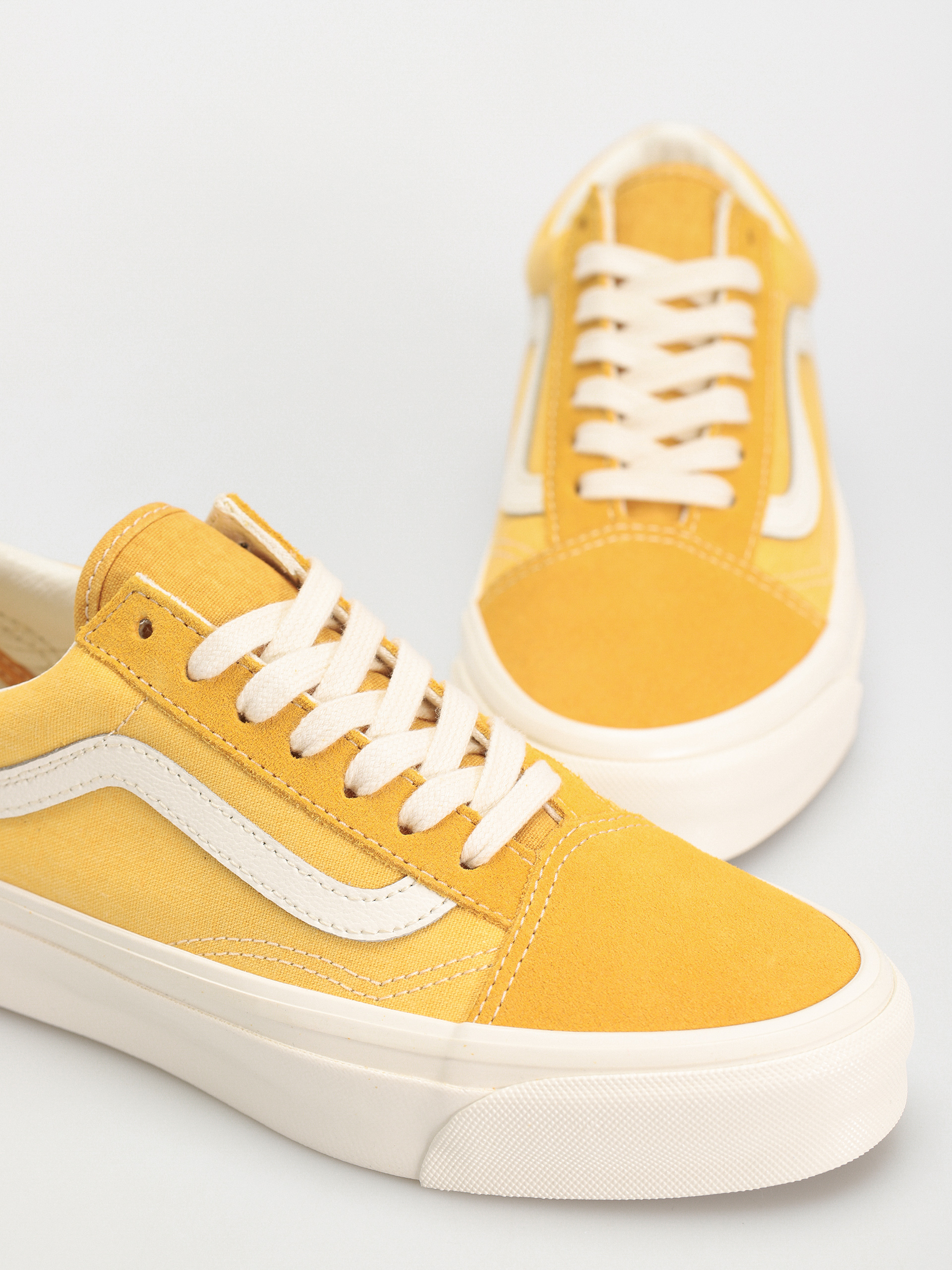 Pantofi Vans Old Skool 36 (salt wash yellow/multi)