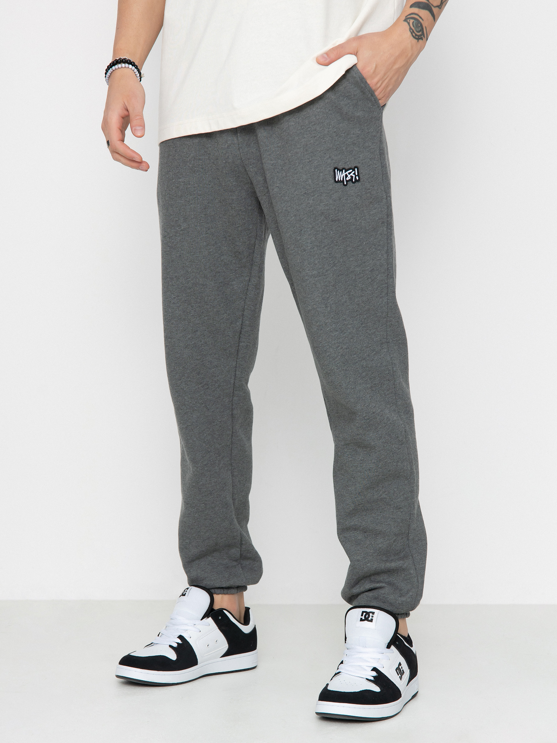 Pantaloni MassDnm Signature Patch (dk heather grey)