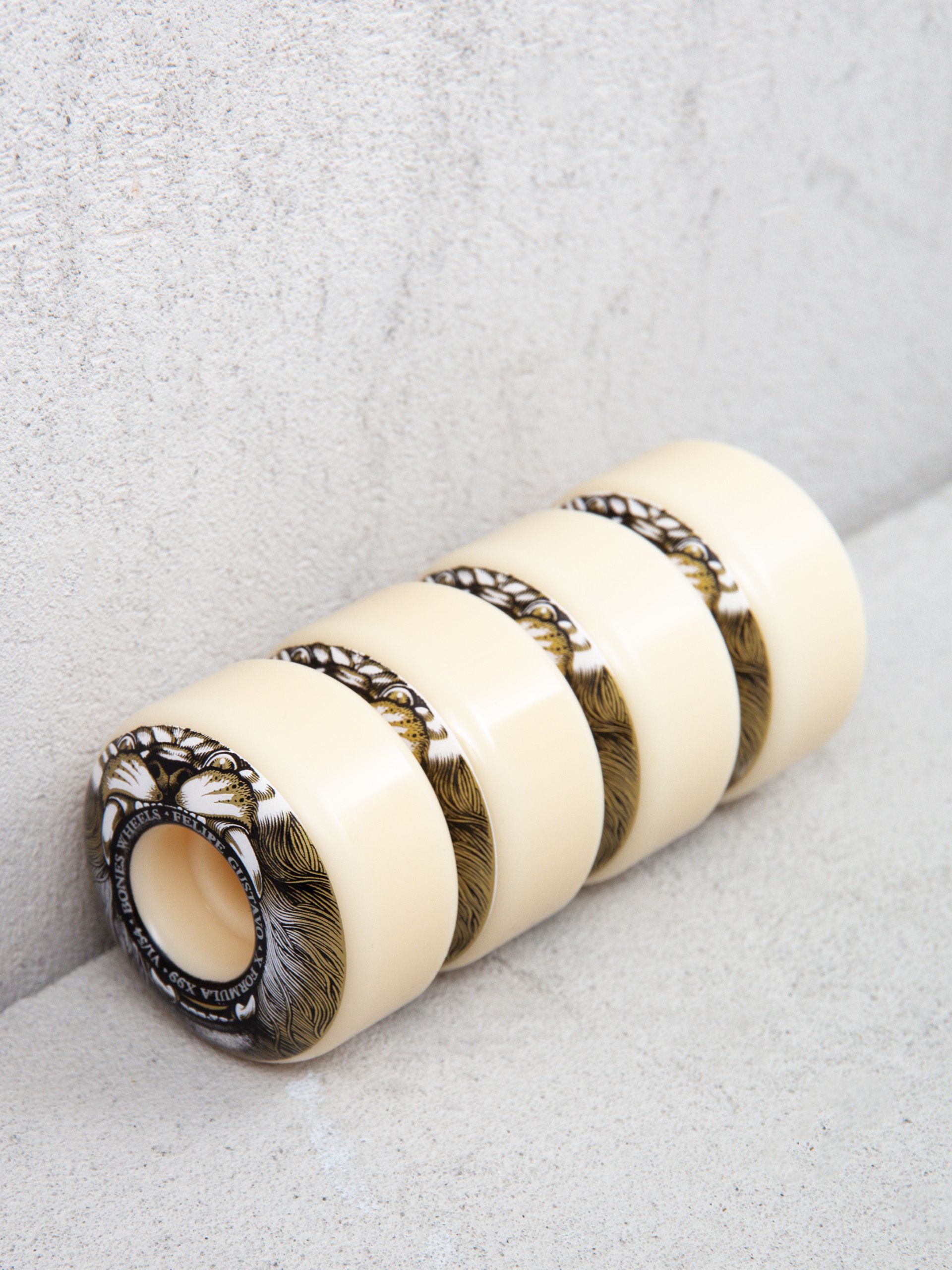 Role Bones X Formula Gustavo Mane Event V1 Standard 99A (natural/gold/black)