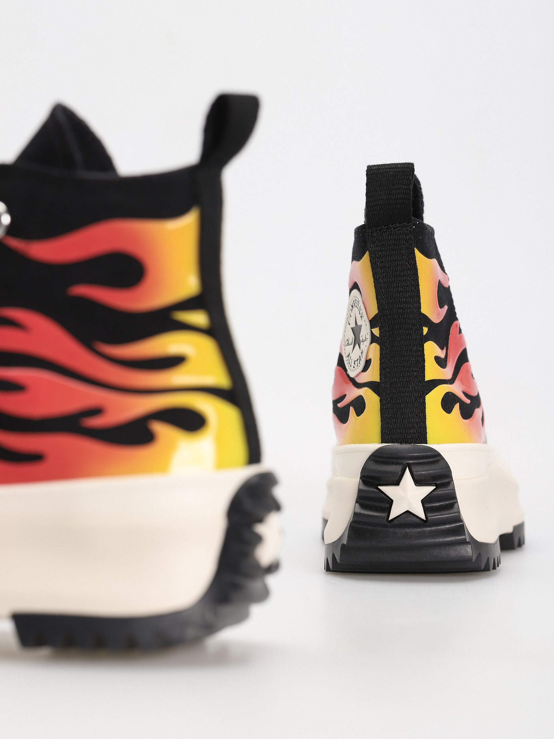 Pantofi Converse Run Star Hike Hi (flames/black)