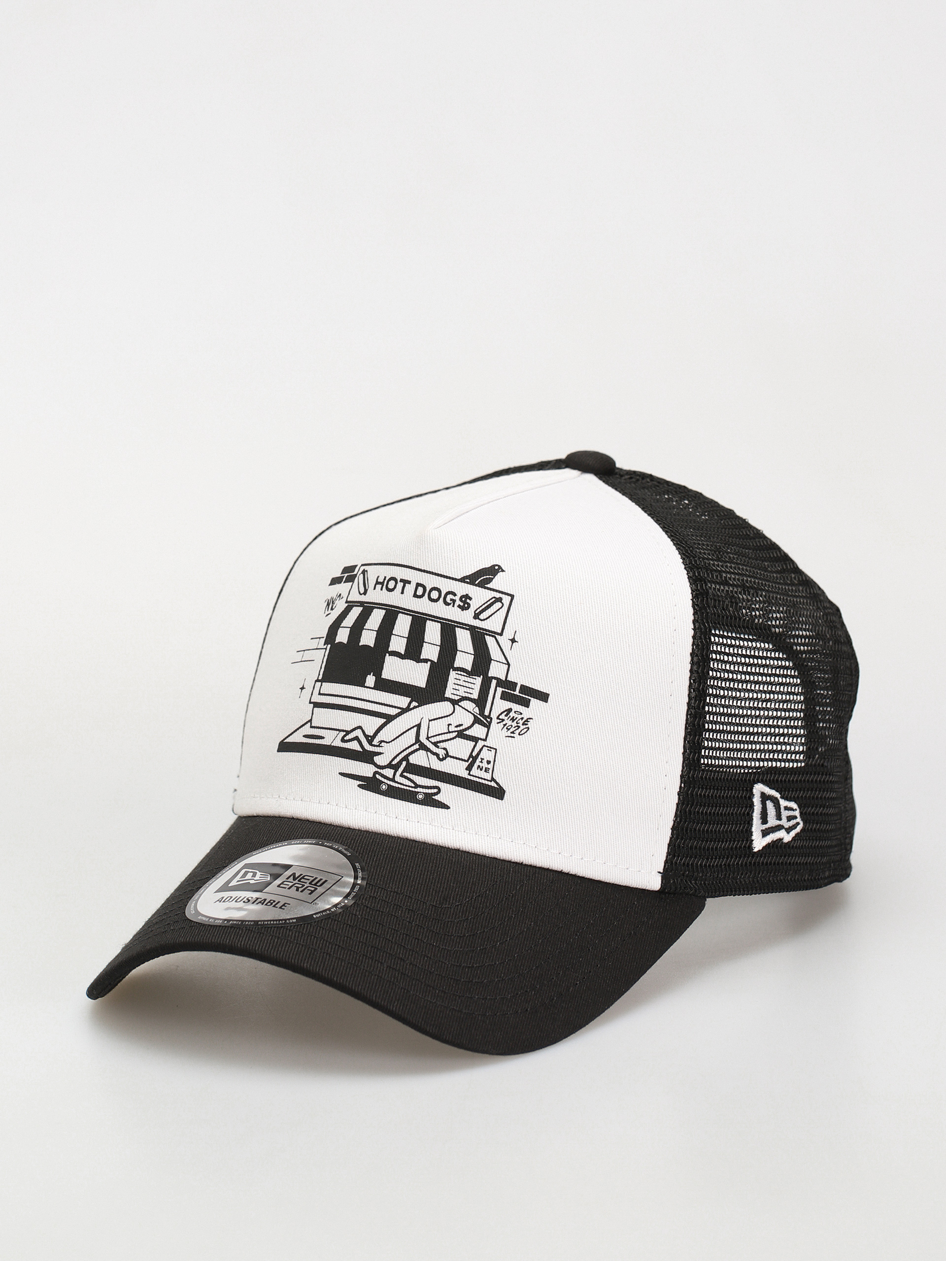 Șapcă New Era Graphic Trucker (black/white)