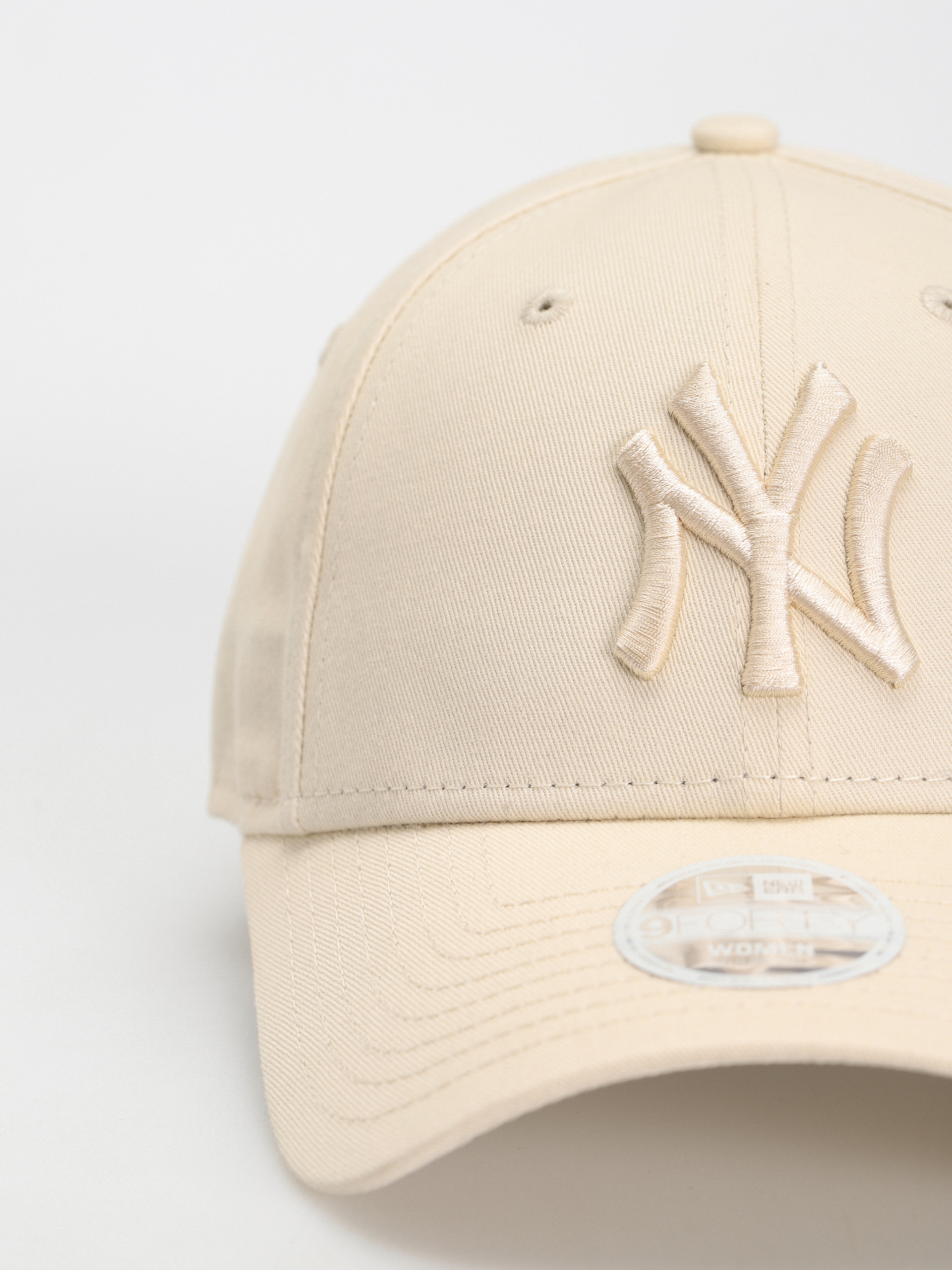 Șapcă New Era League Essential 9Forty New York Yankees Wmn (beige)