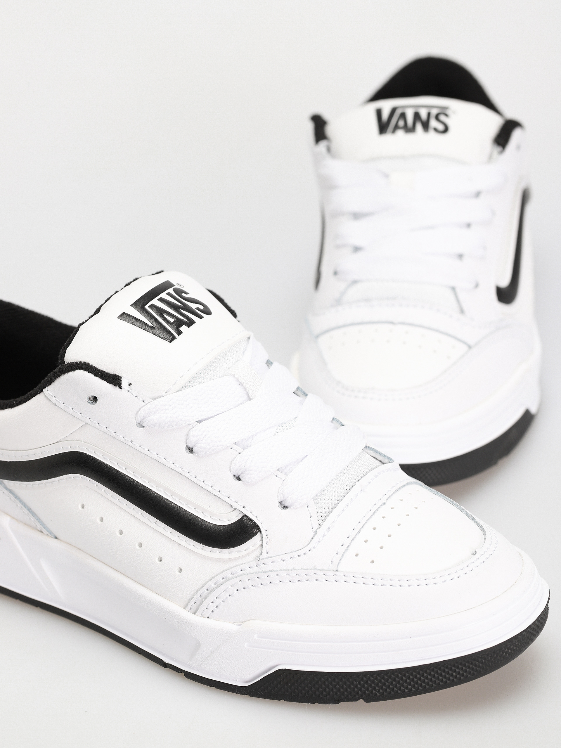 Pantofi Vans Hylane (white/black)