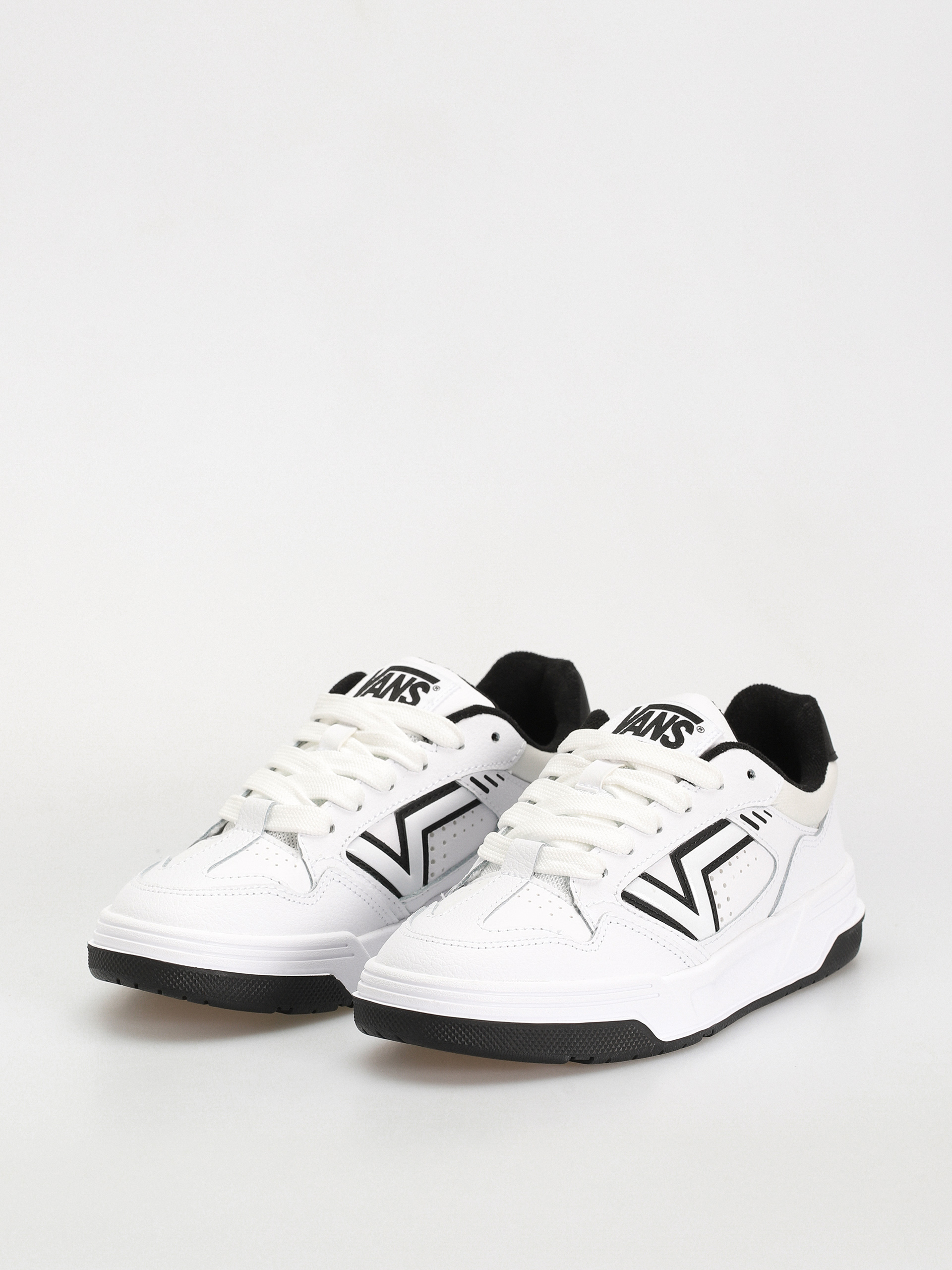 Pantofi Vans Upland (white/black)