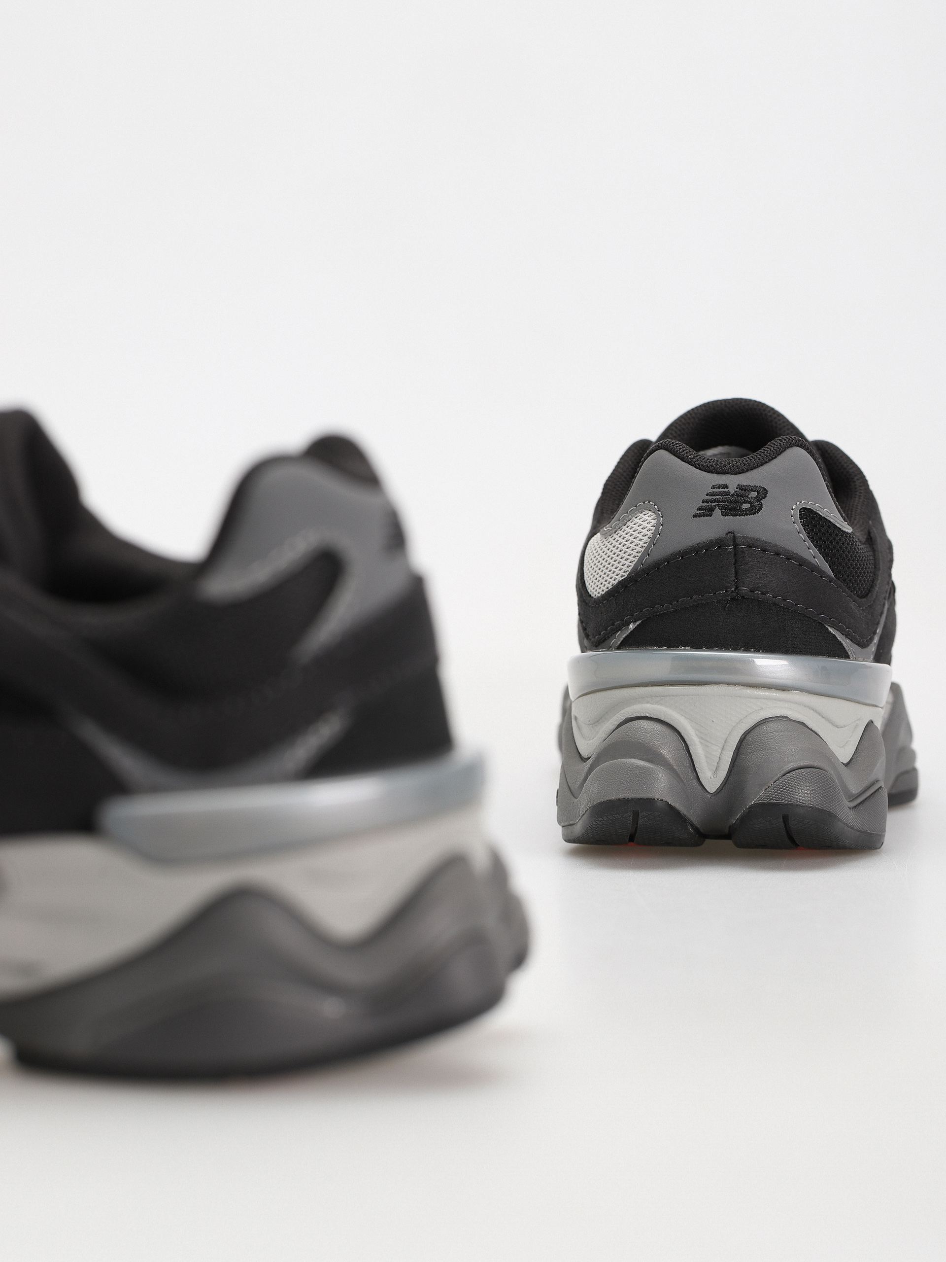 Pantofi New Balance 9060 JR (black)