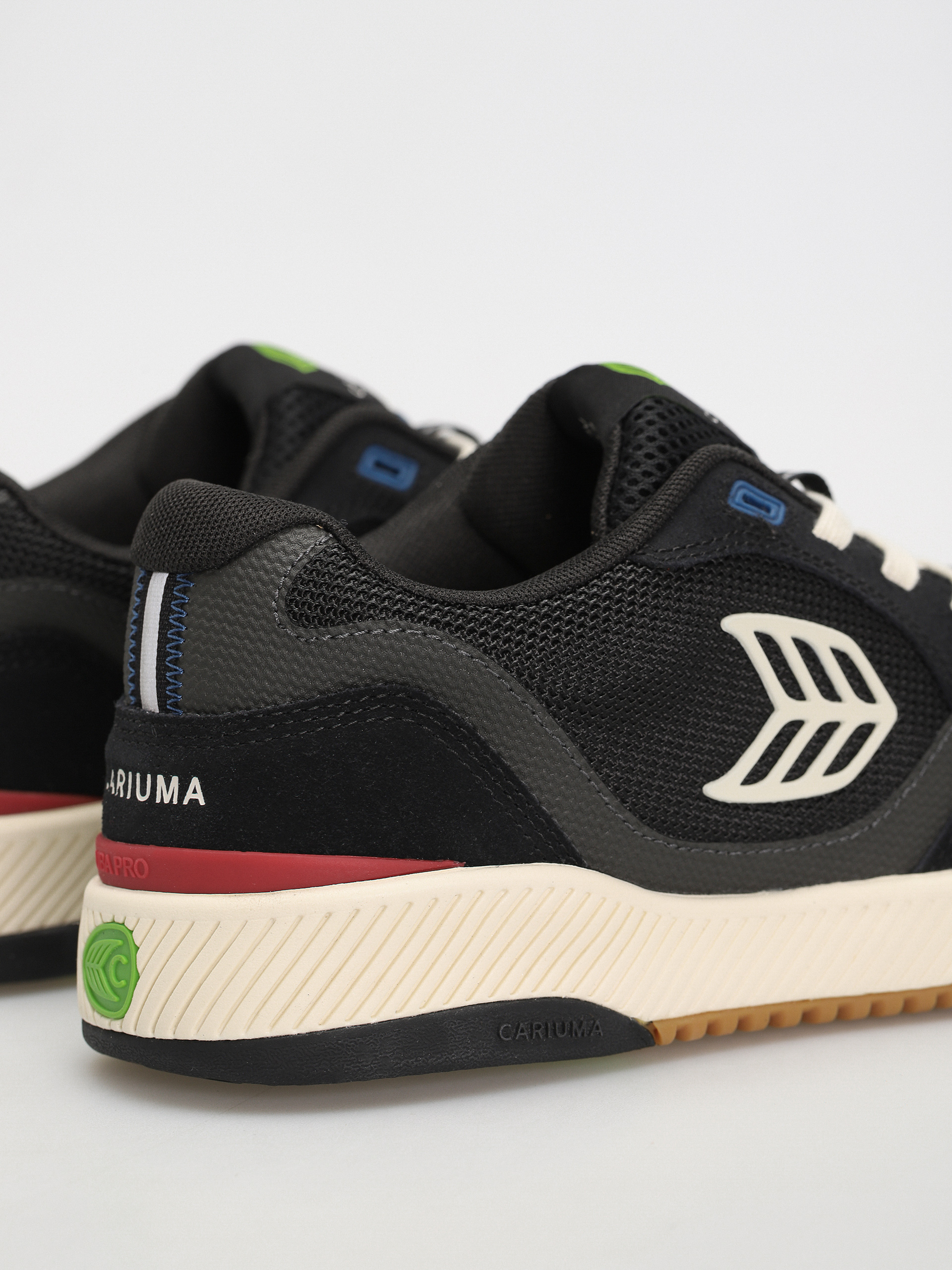 Pantofi Cariuma UBA PRO (black/red & ivory)