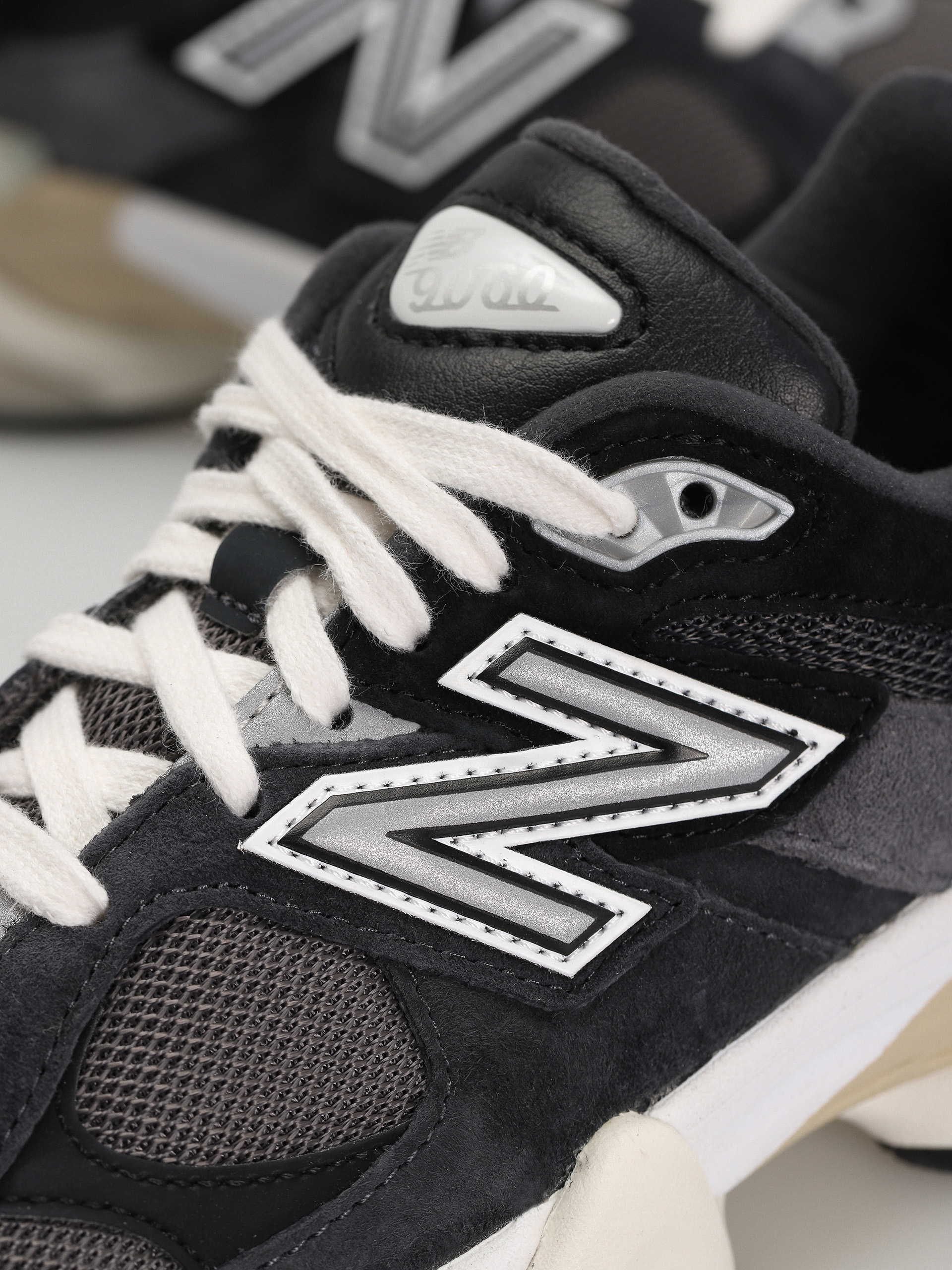 Pantofi New Balance 9060 (black)