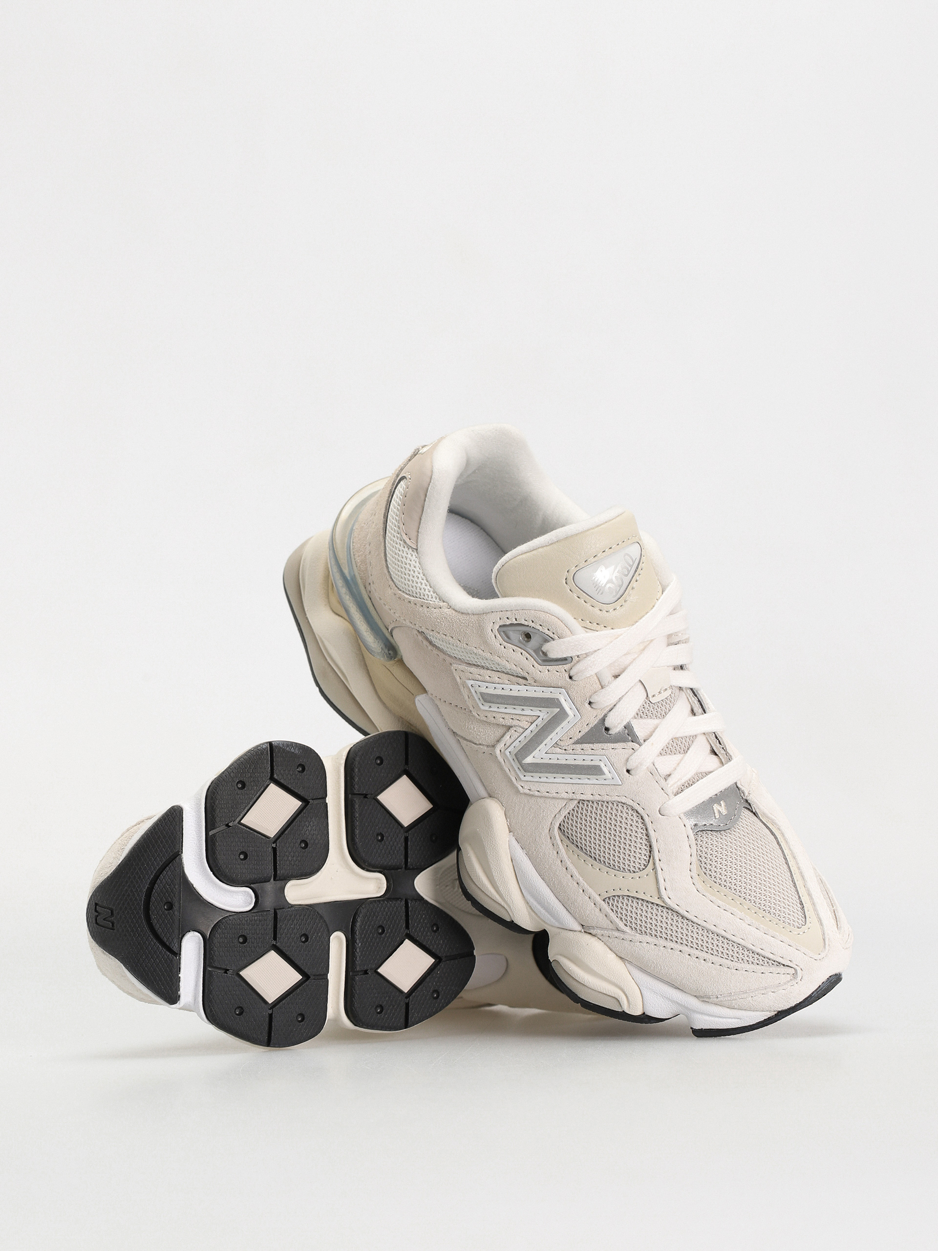 Pantofi New Balance 9060 - bej (sea salt moonbeam)