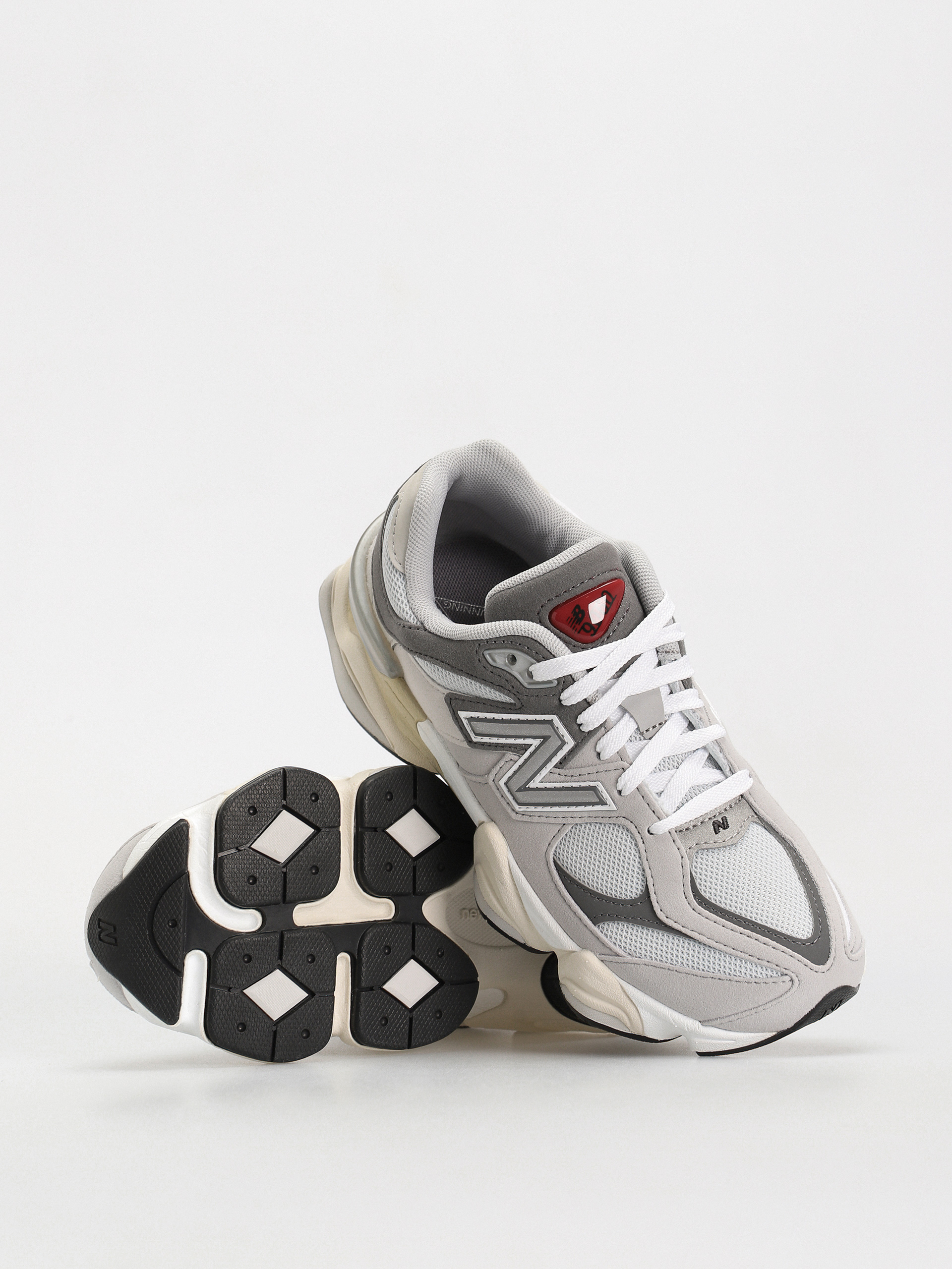 Pantofi New Balance 9060 JR - gri (raincloud)