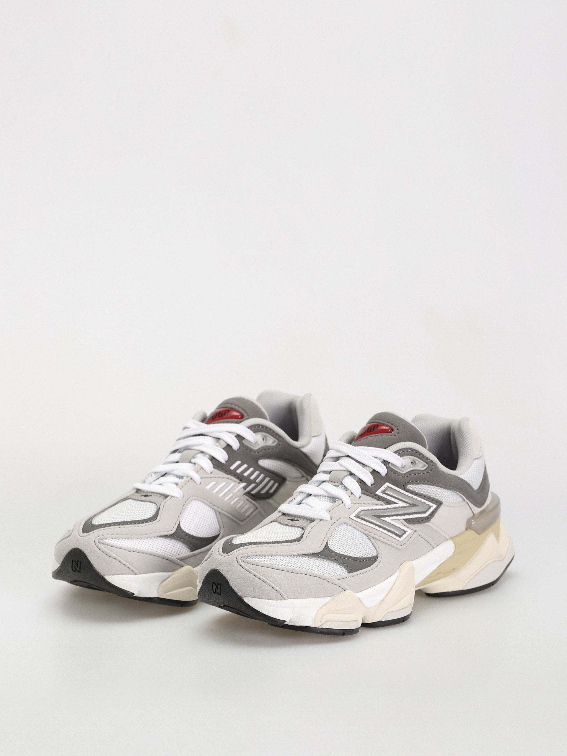 Pantofi New Balance 9060 JR (raincloud)