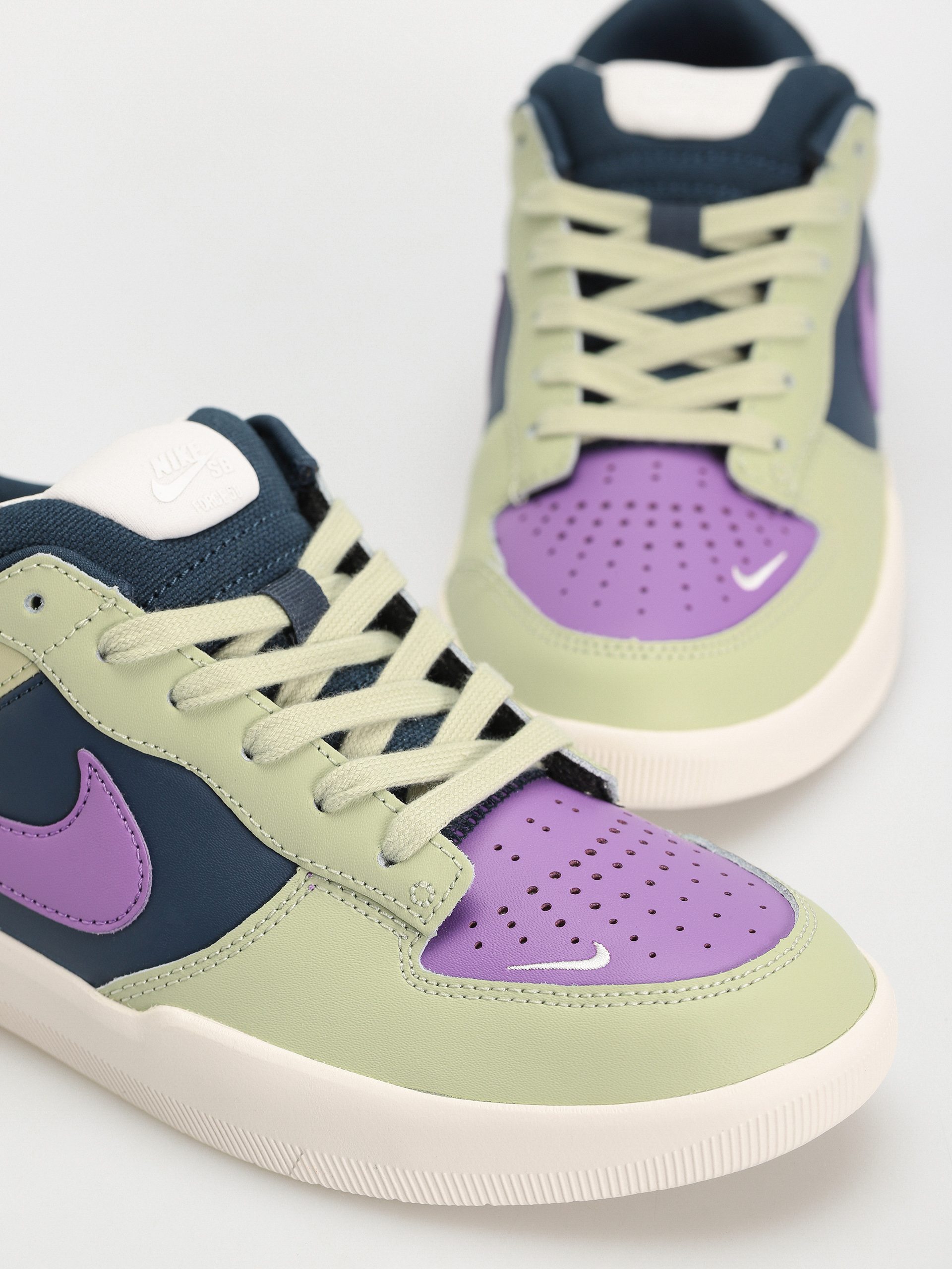 Pantofi Nike SB Force 58 Premium (olive aura/black raspberry armory navy)