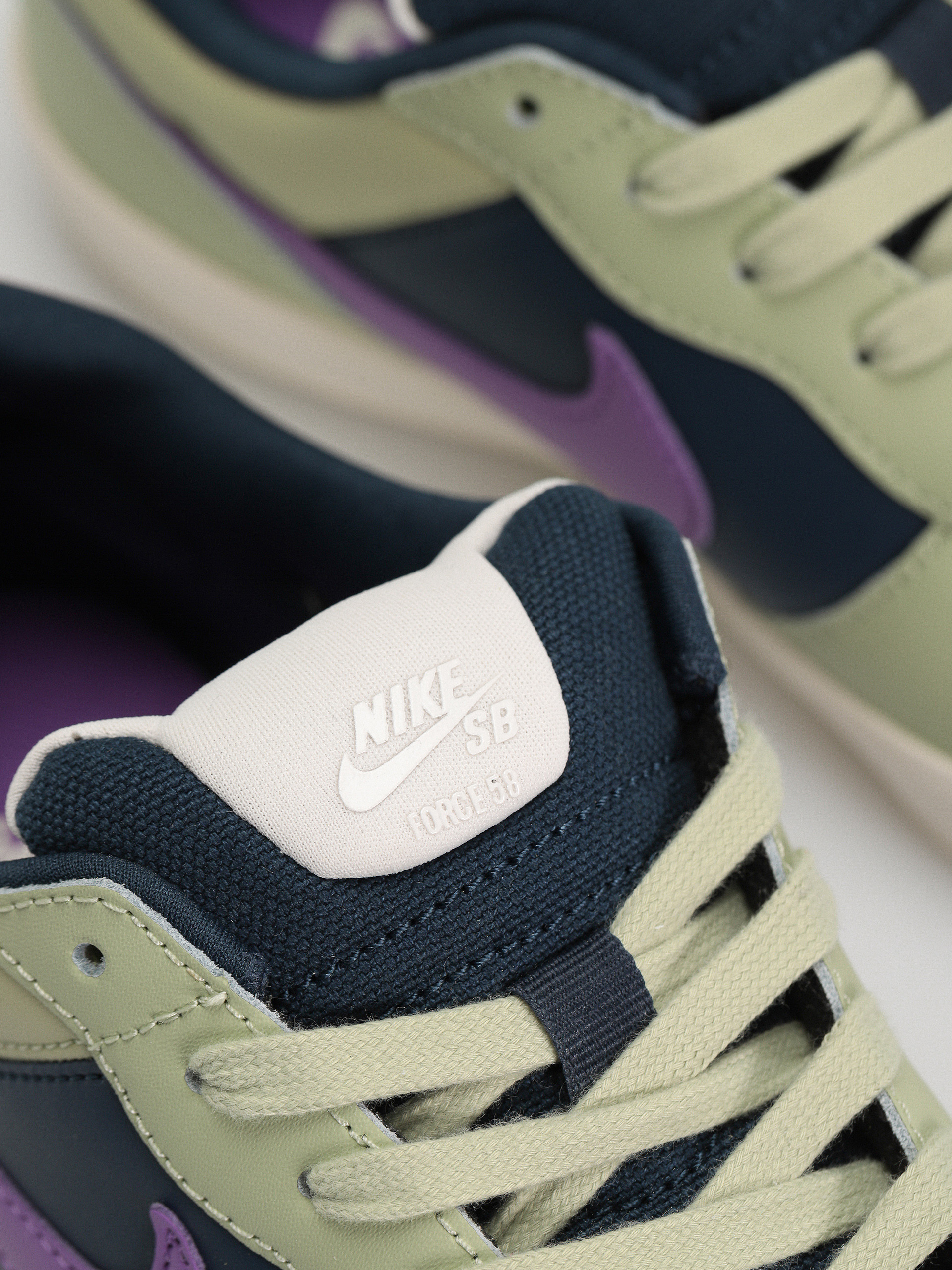 Pantofi Nike SB Force 58 Premium (olive aura/black raspberry armory navy)