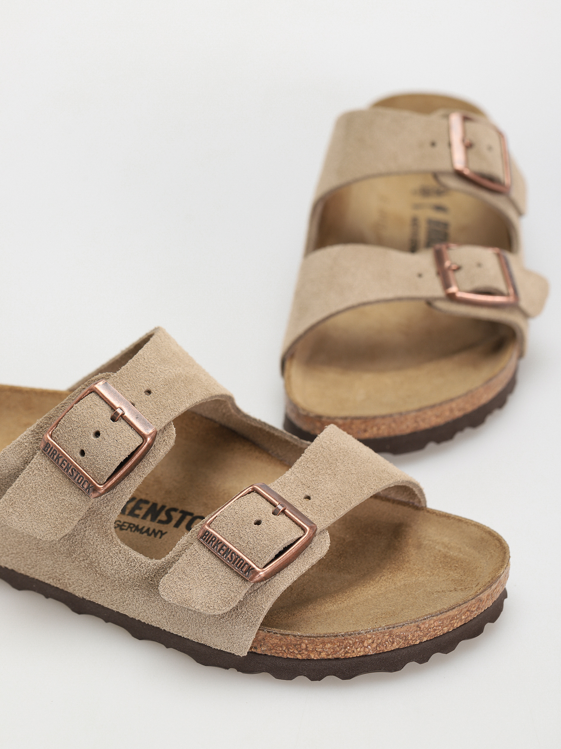 Șlapi Birkenstock Arizona Suede Leather Narrow Wmn (taupe)