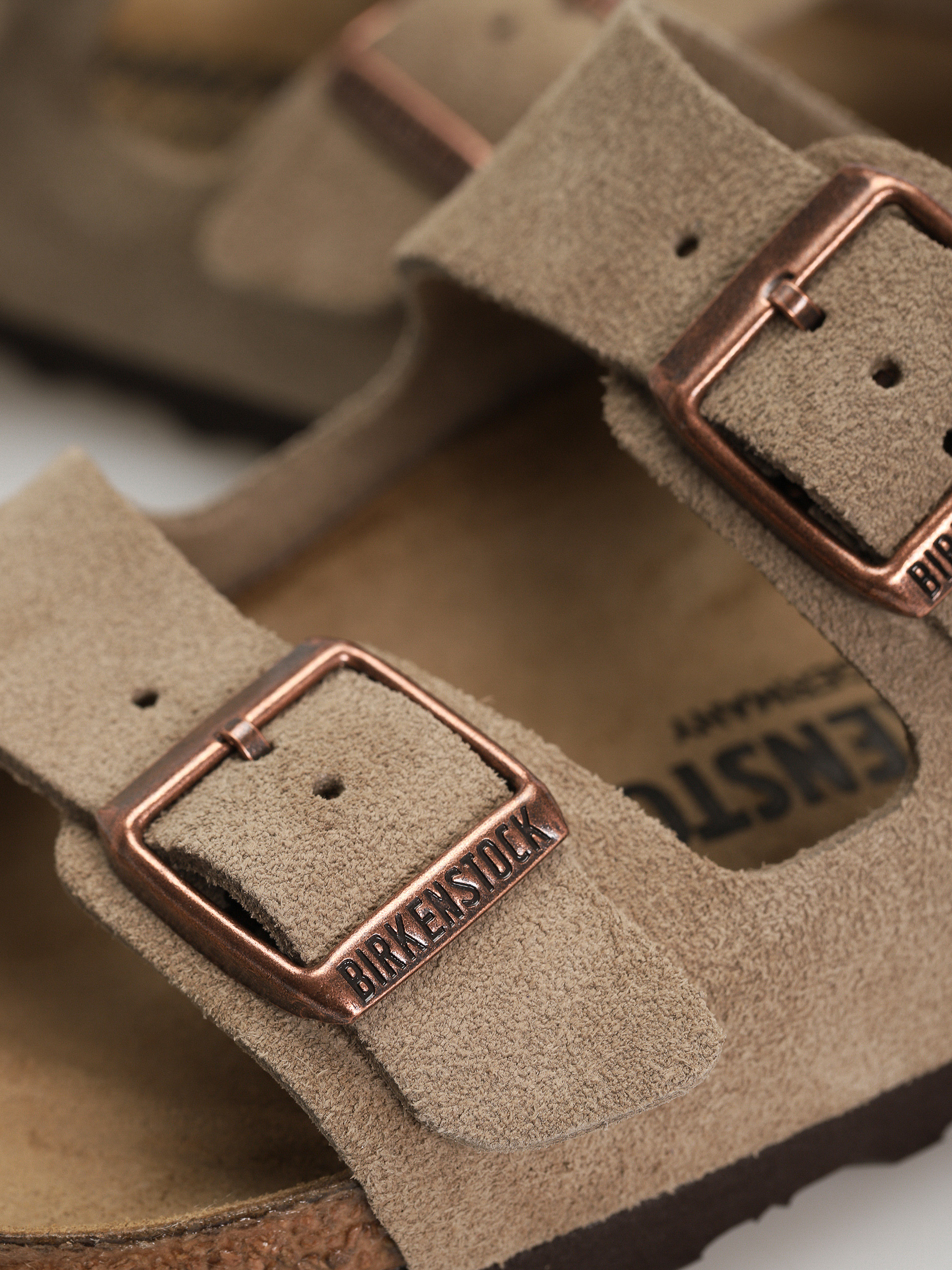 Șlapi Birkenstock Arizona Suede Leather Narrow Wmn (taupe)