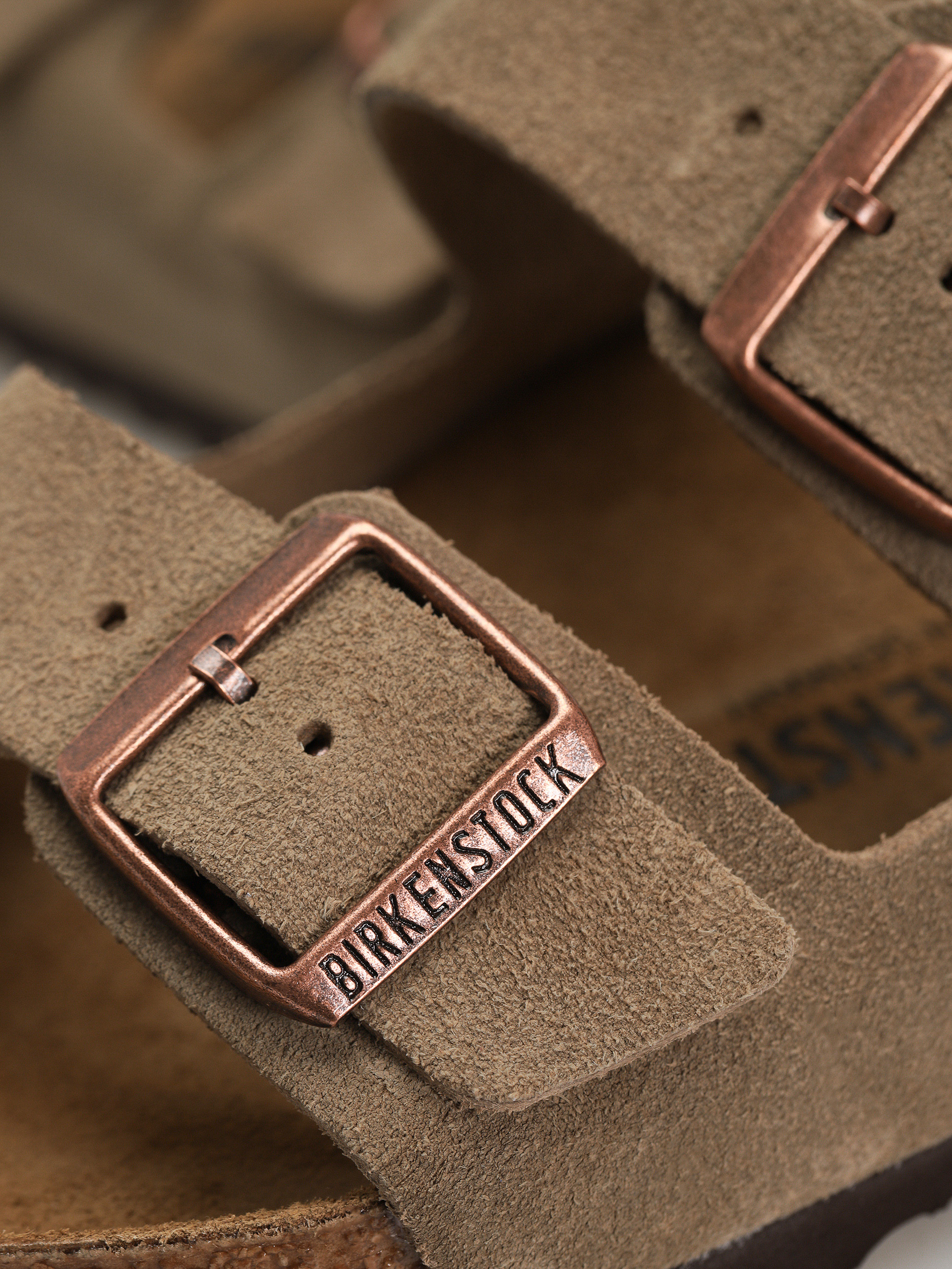 Șlapi Birkenstock Arizona Suede Leather Regular (taupe)
