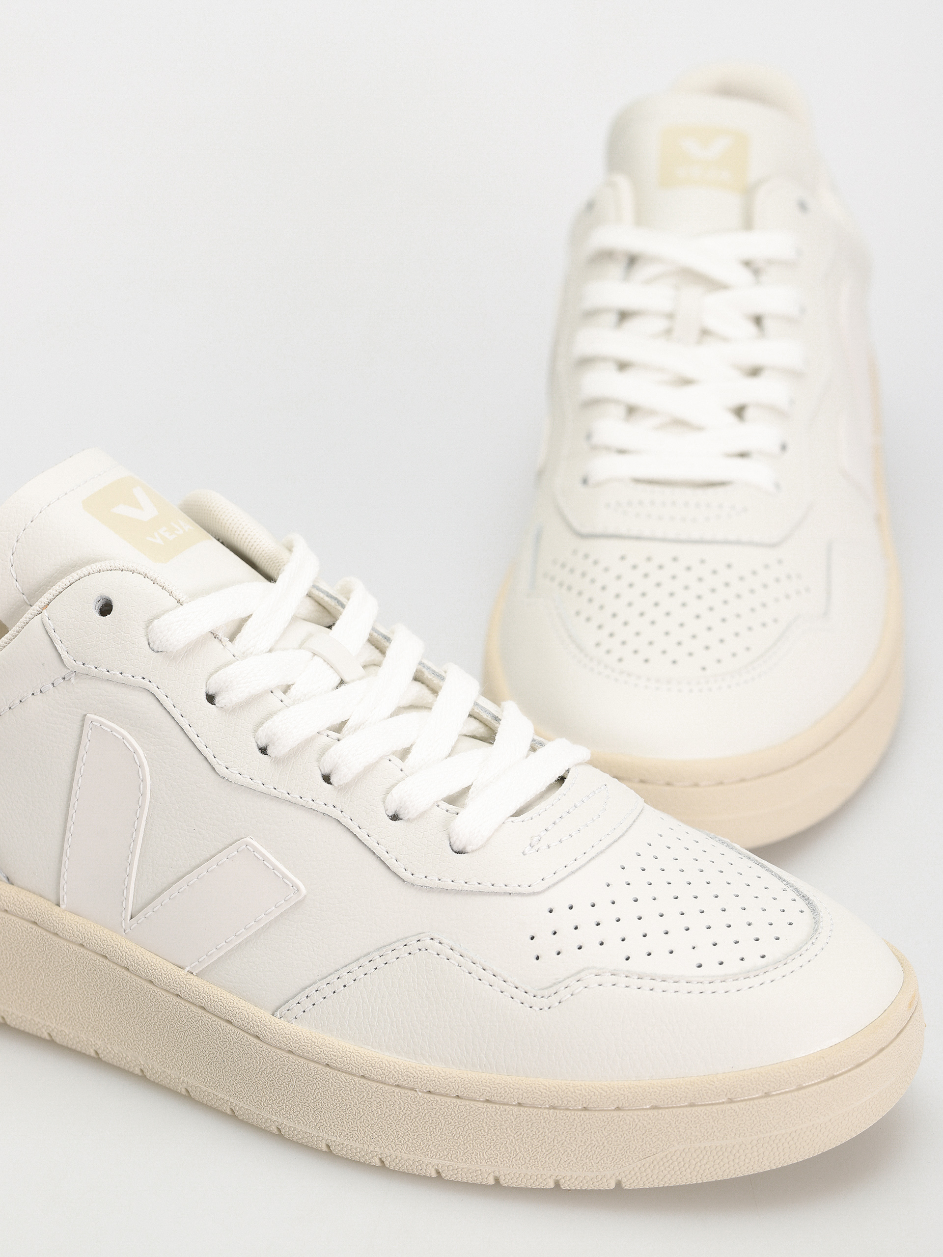Pantofi Veja V-90 (extra white)