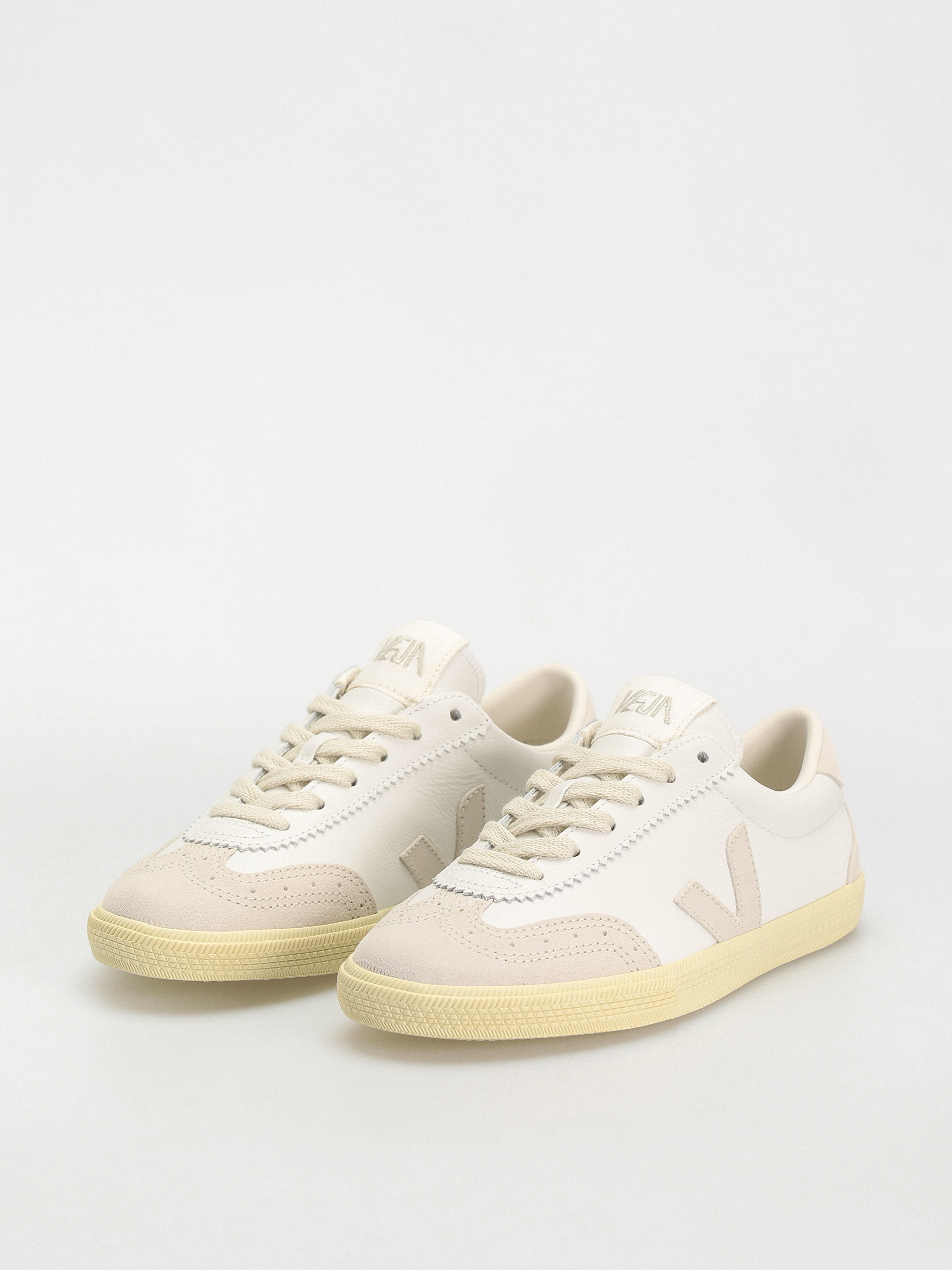 Pantofi Veja Volley Wmn (white natural)