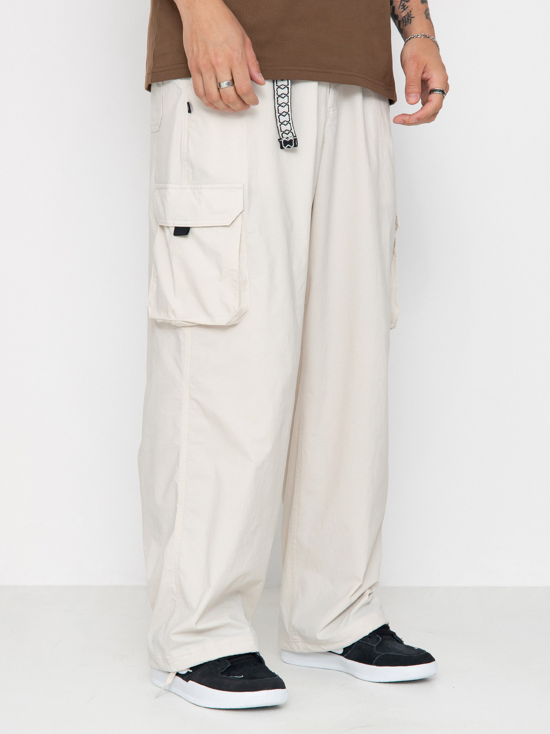 Pantaloni Nike SB Kearny (lt orewood brn/white)